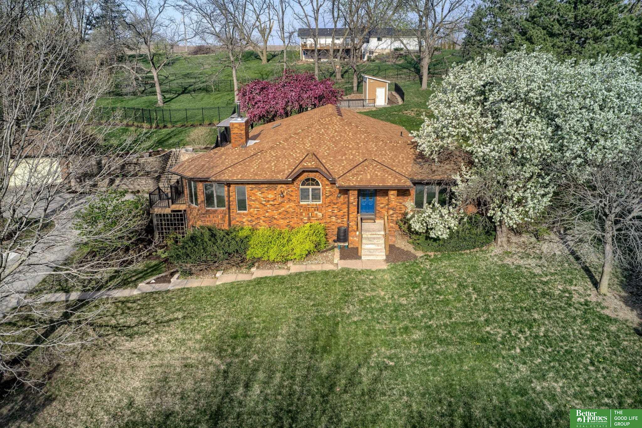 9404 Valaretta Drive