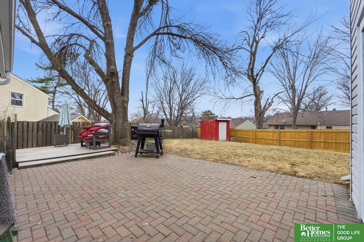 904 S 152 Circle