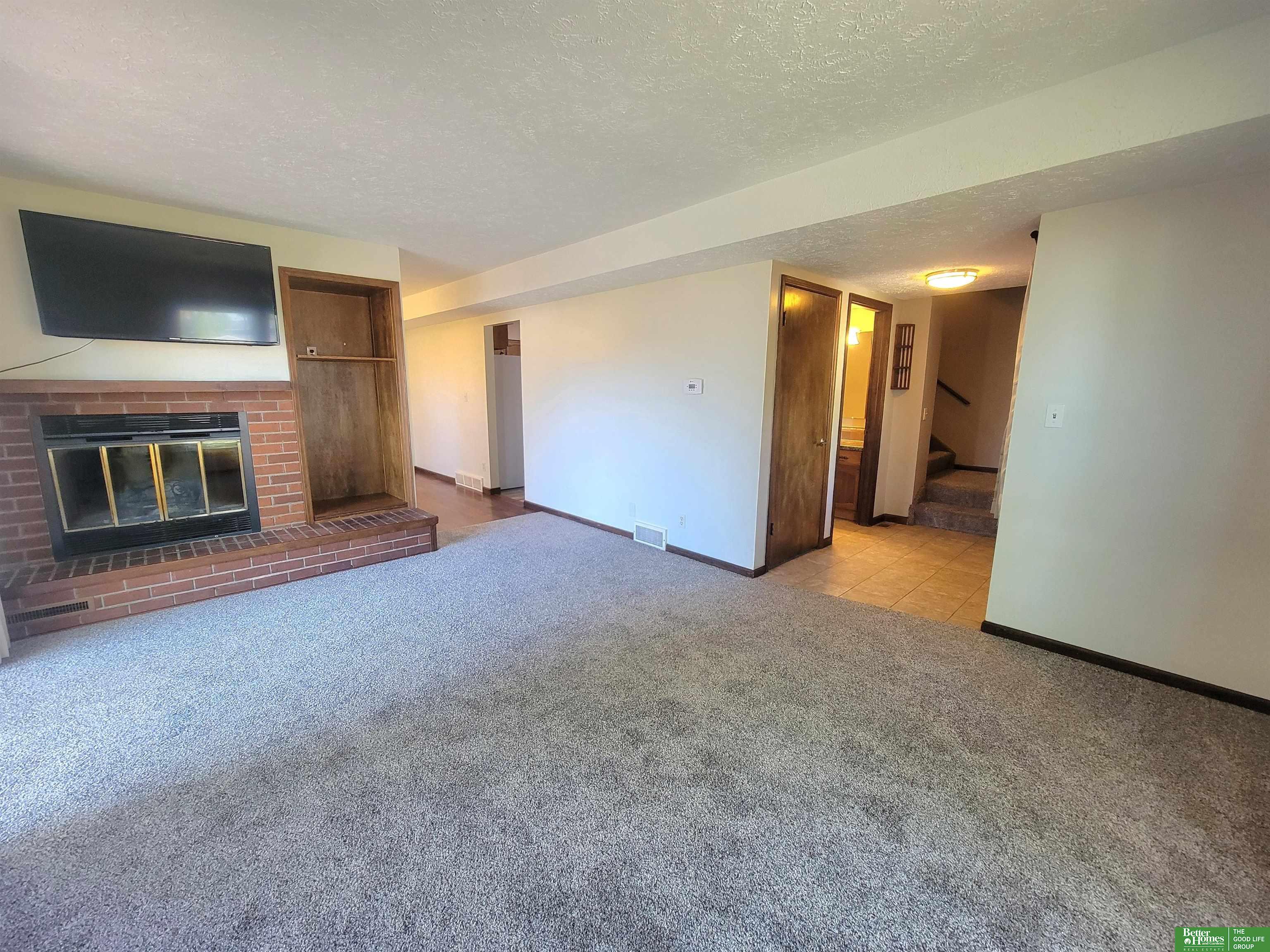 841 S Country Club Drive