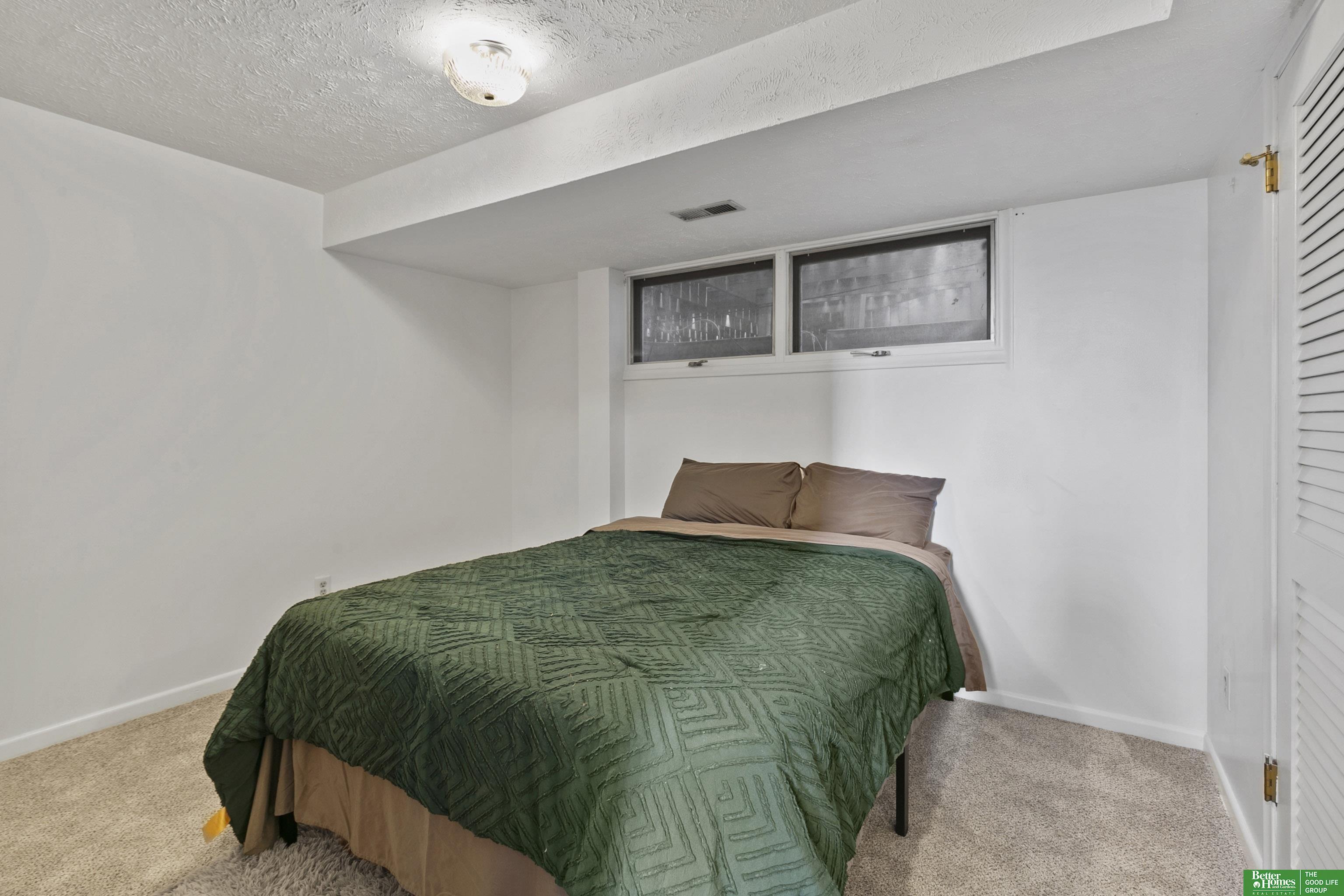 3501 Lynnwood Drive
