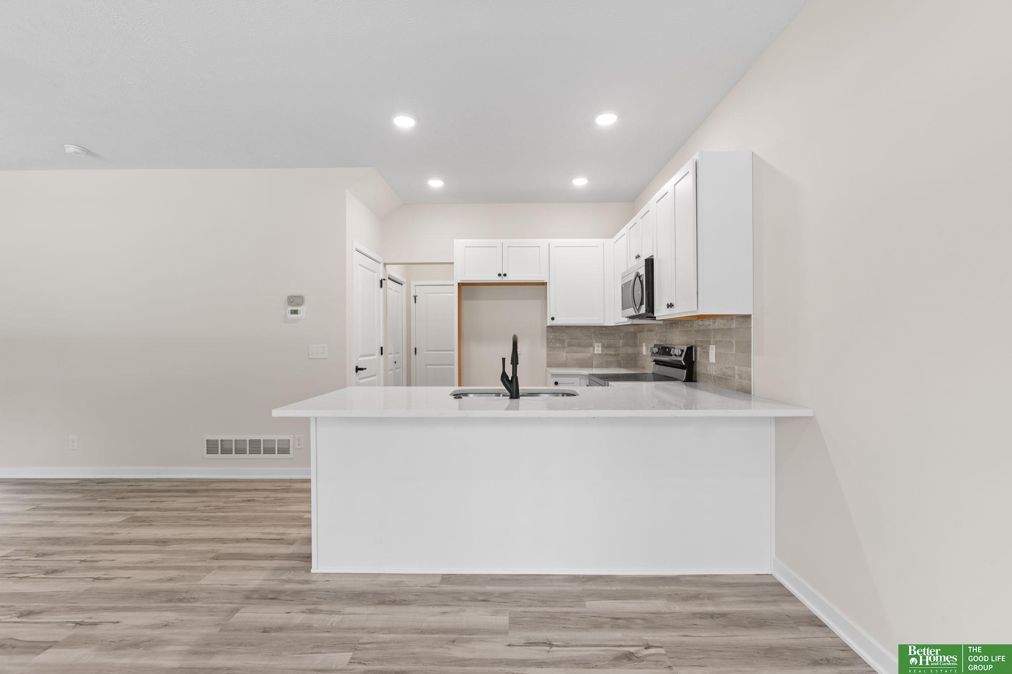 7106 N 79th Court