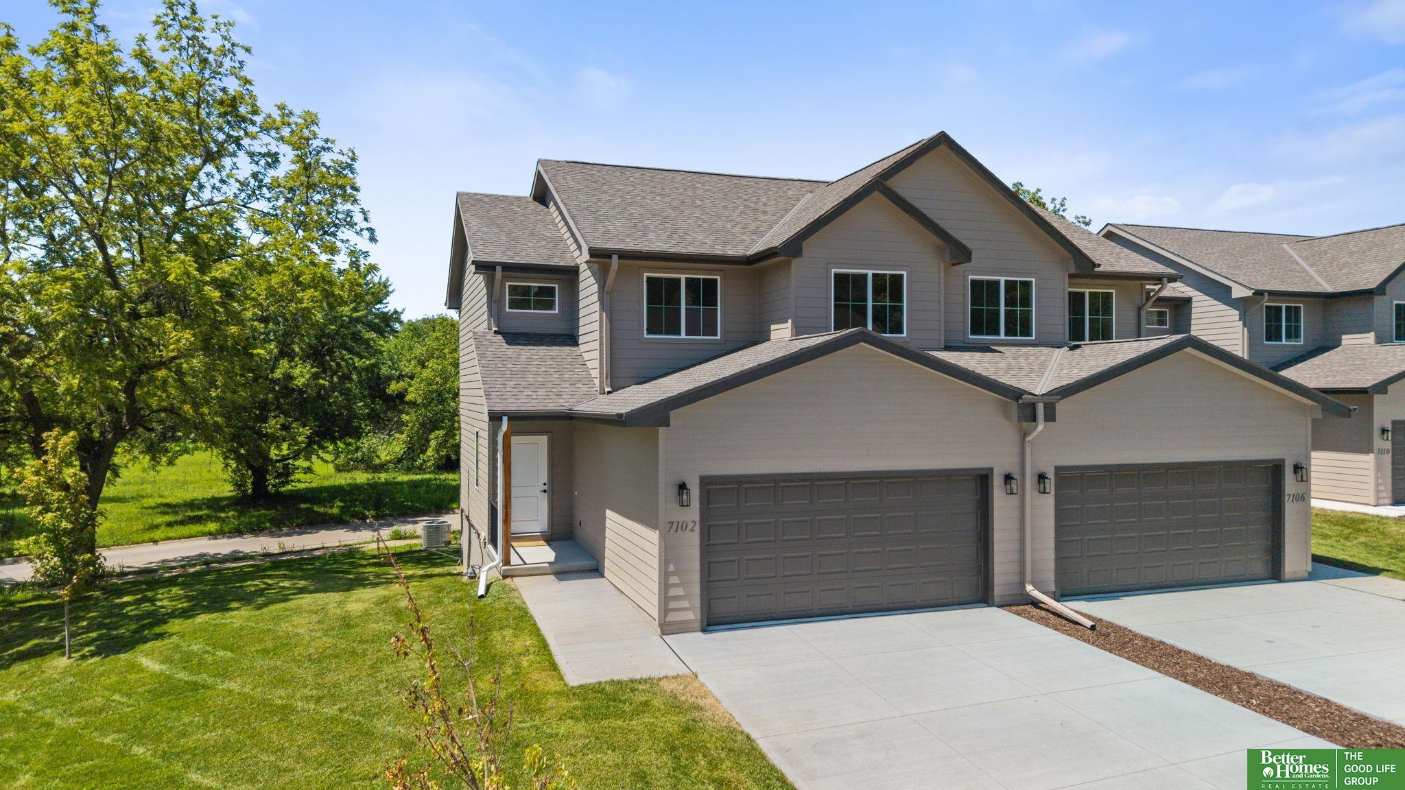 7102 N 79th Court