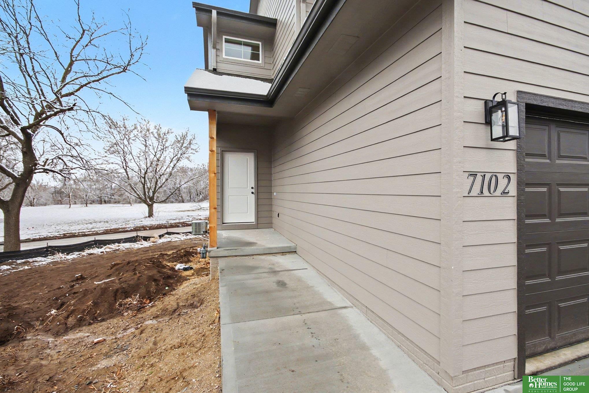 7102 N 79th Court