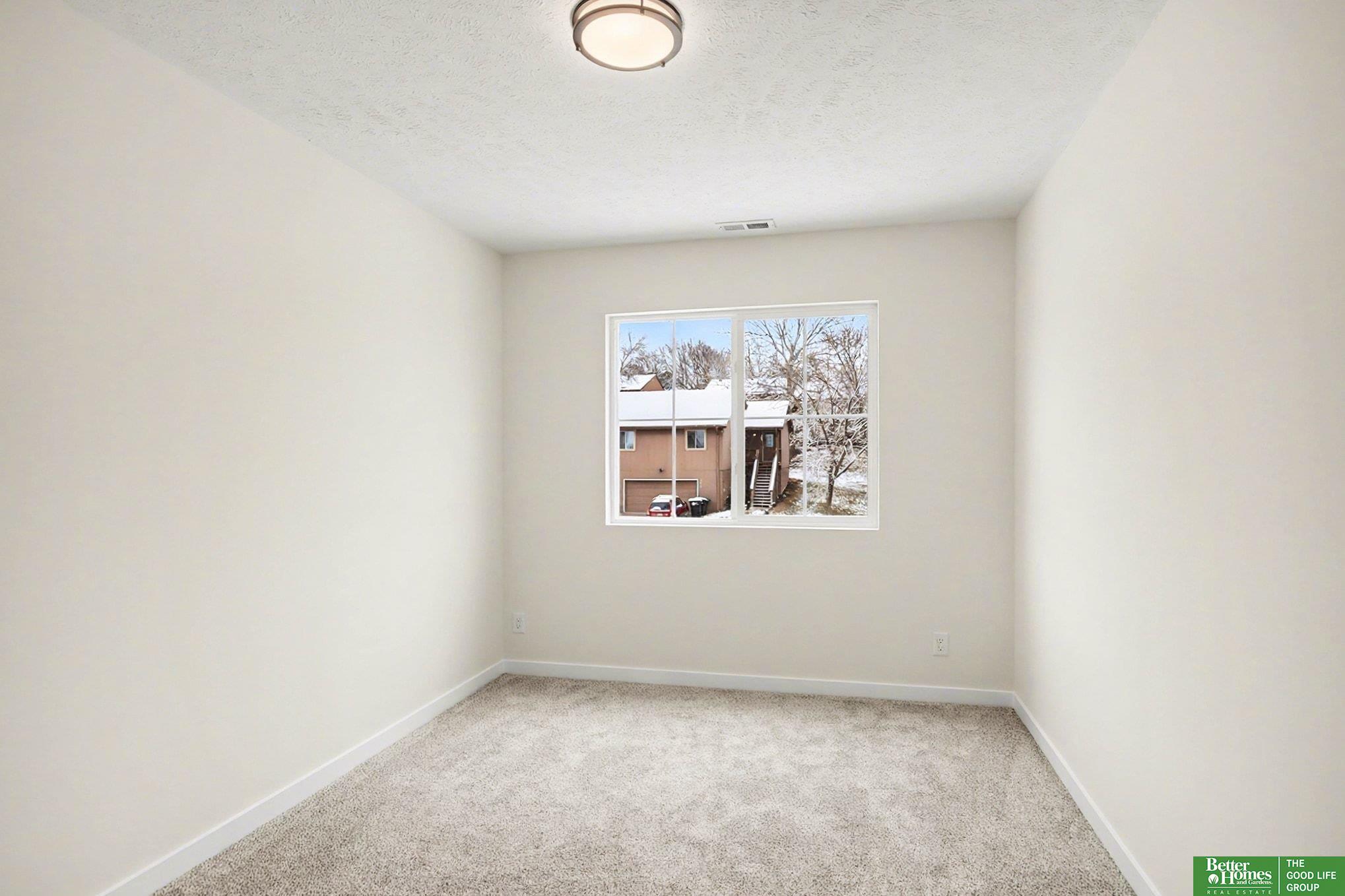 7102 N 79th Court