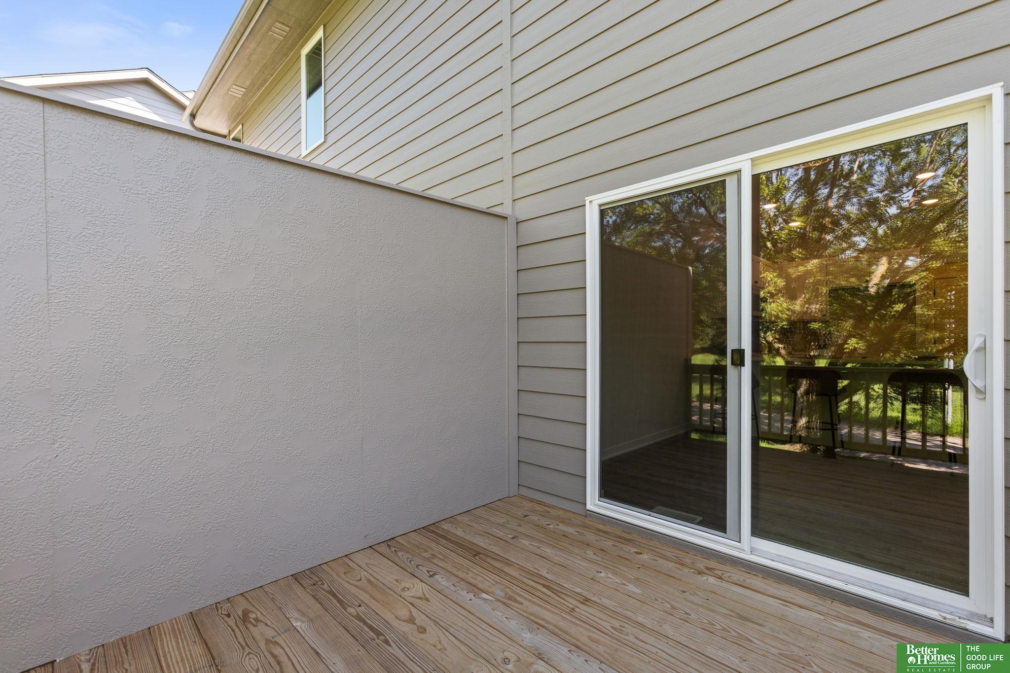 7102 N 79th Court