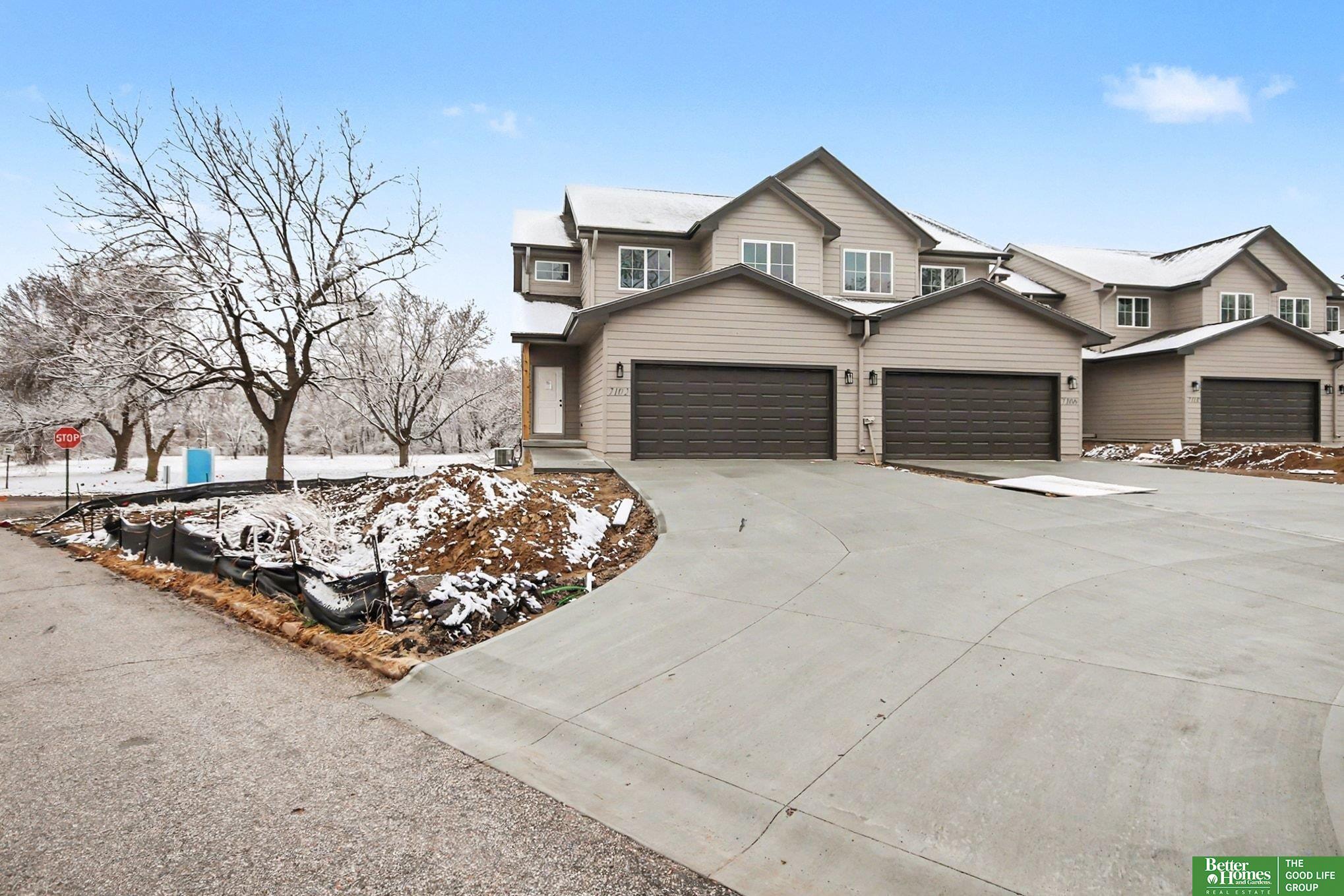 7102 N 79th Court