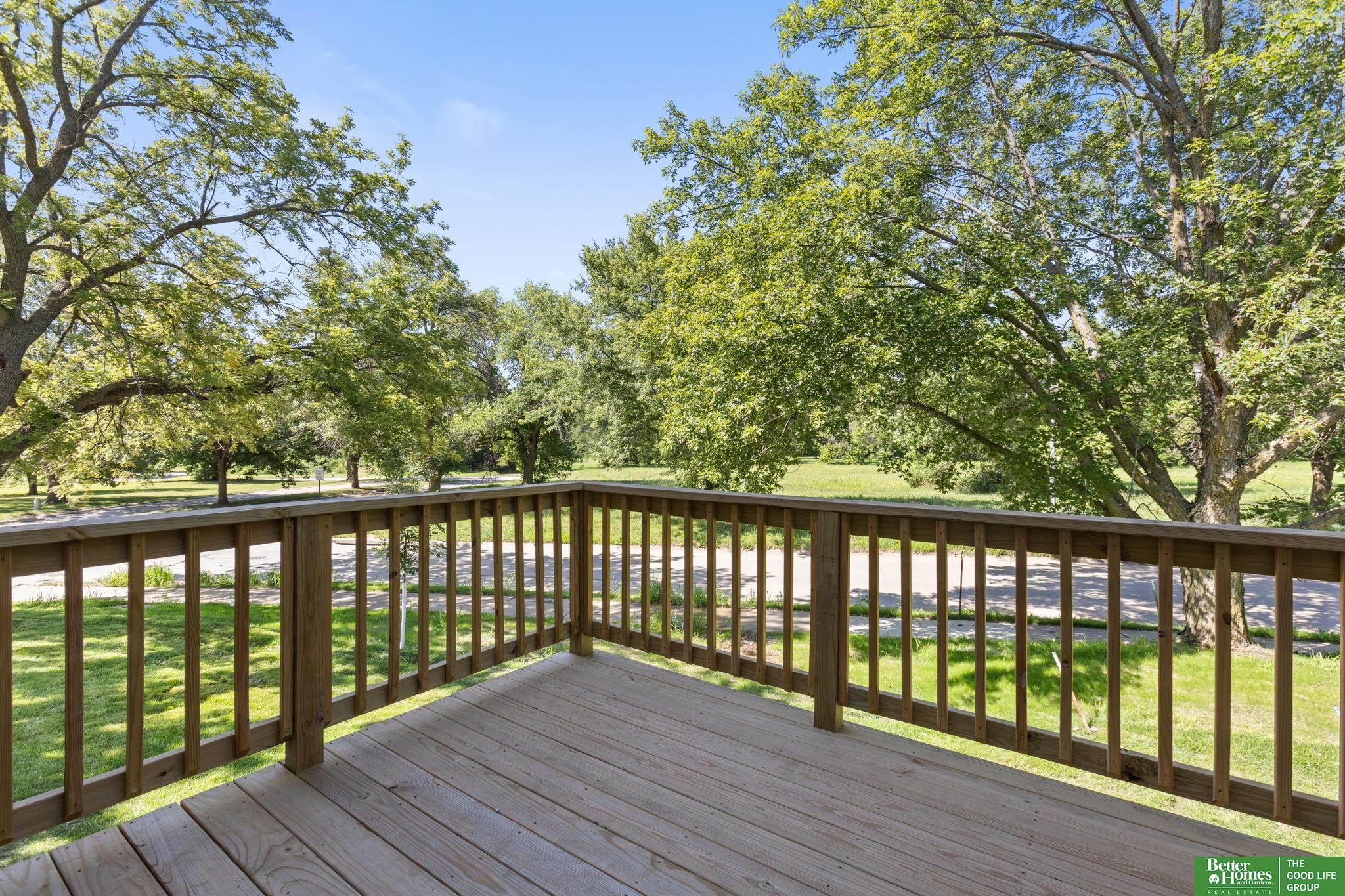7102 N 79th Court