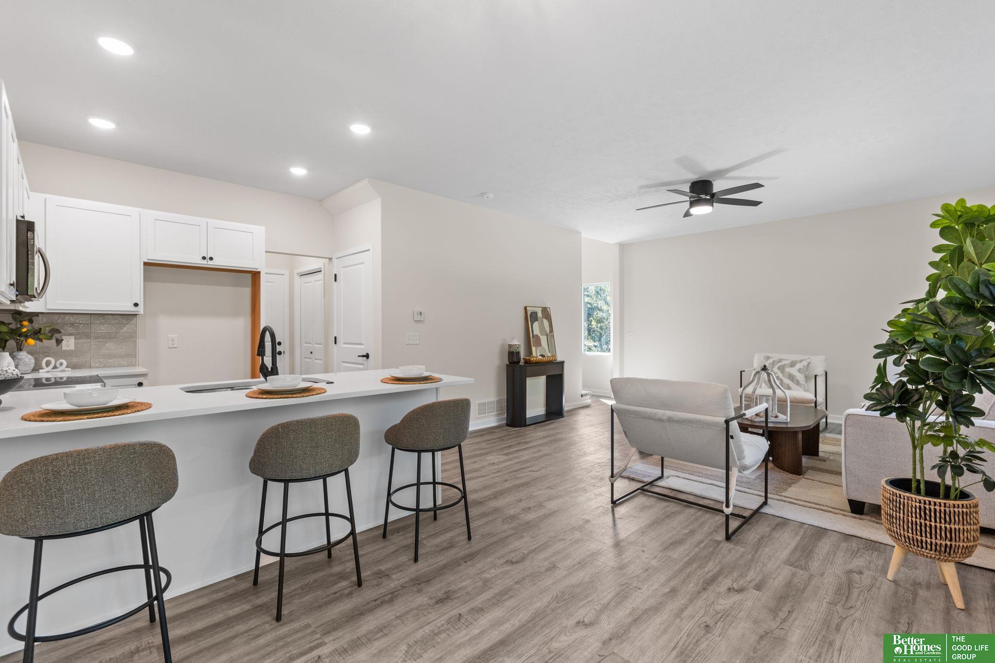 7102 N 79th Court