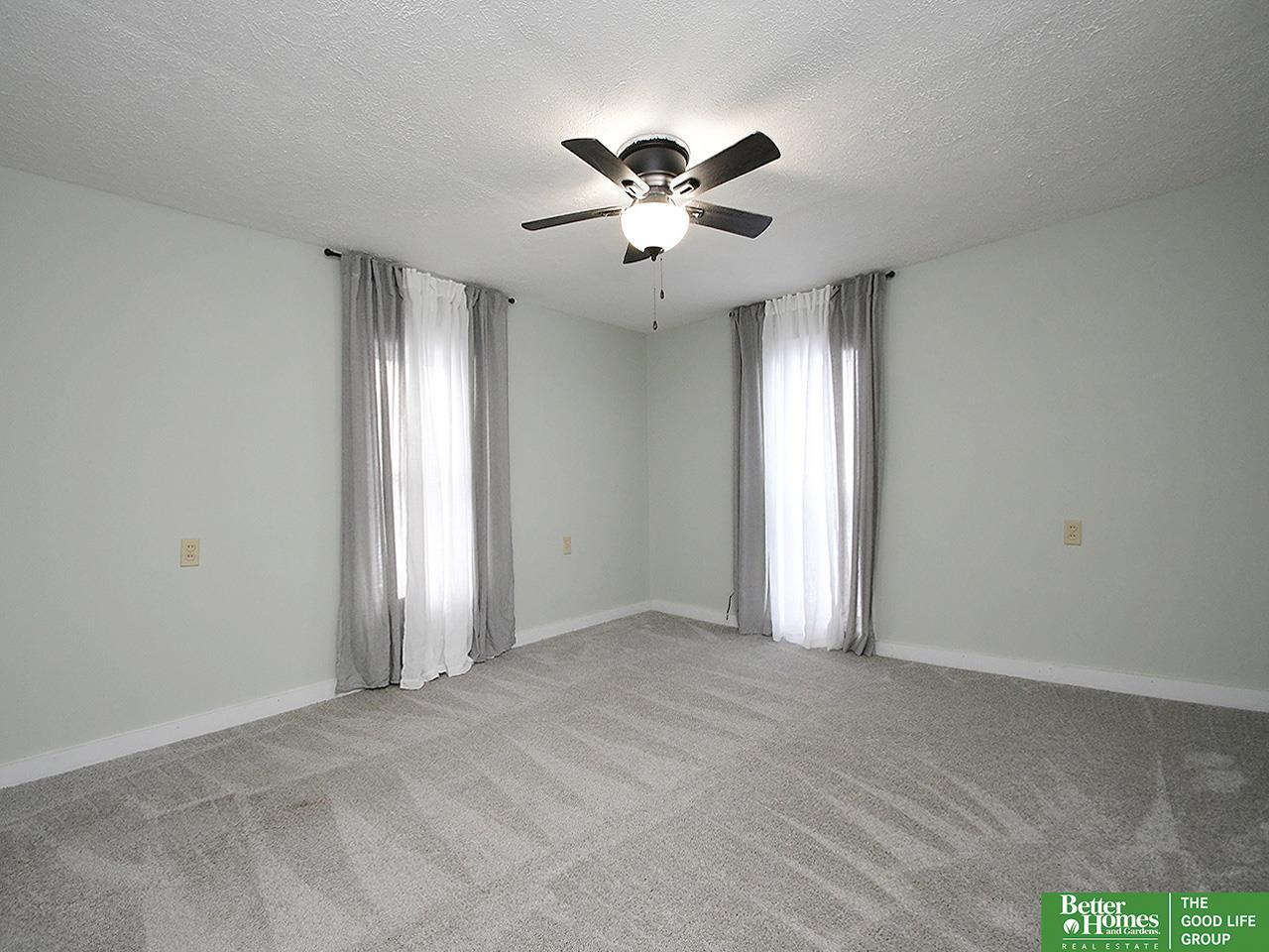 558 W 7th Street