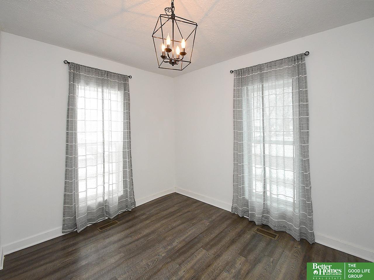 558 W 7th Street