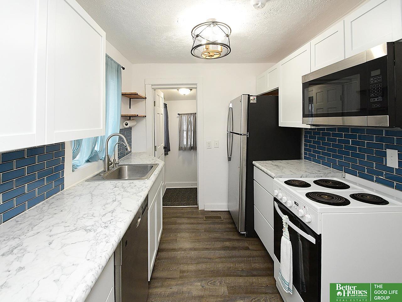 558 W 7th Street