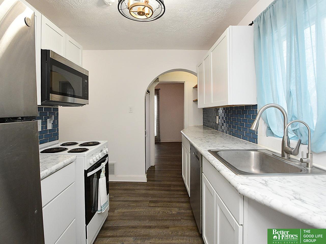 558 W 7th Street