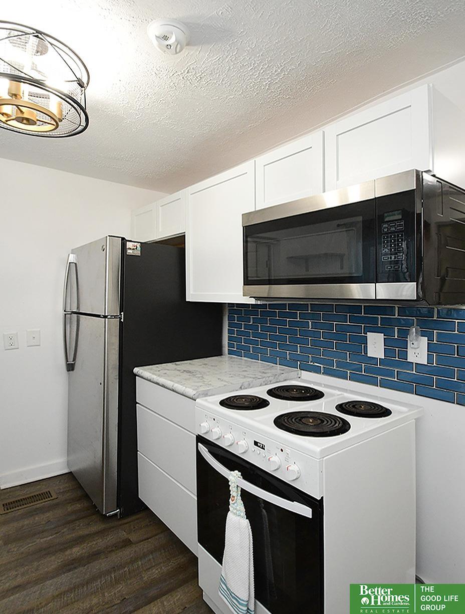558 W 7th Street