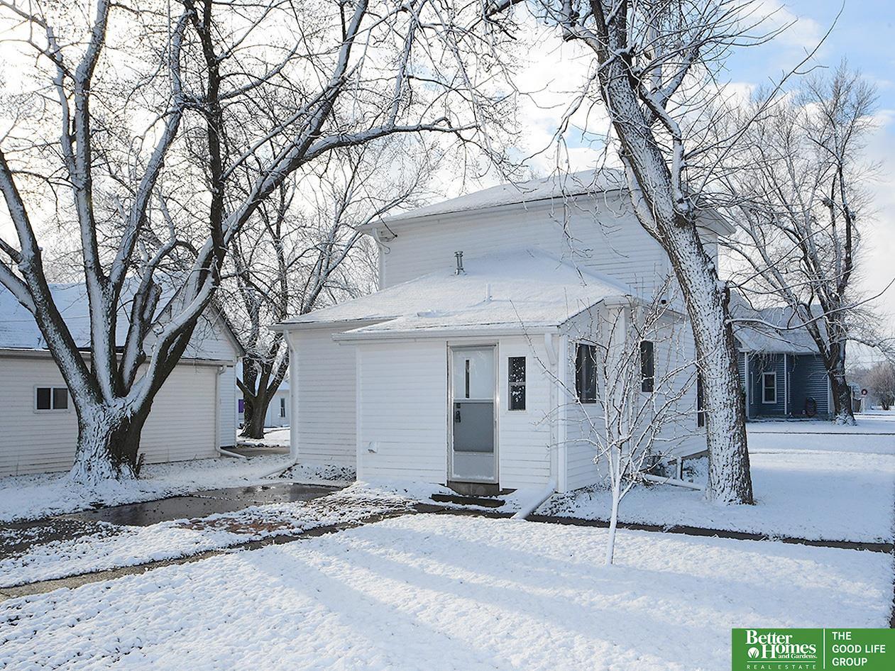 558 W 7th Street