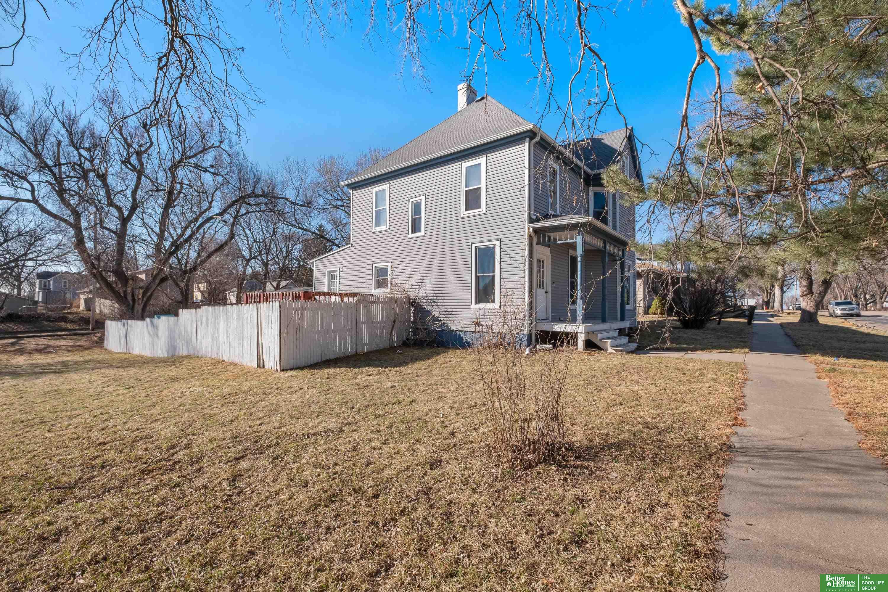 225 N 4th Street