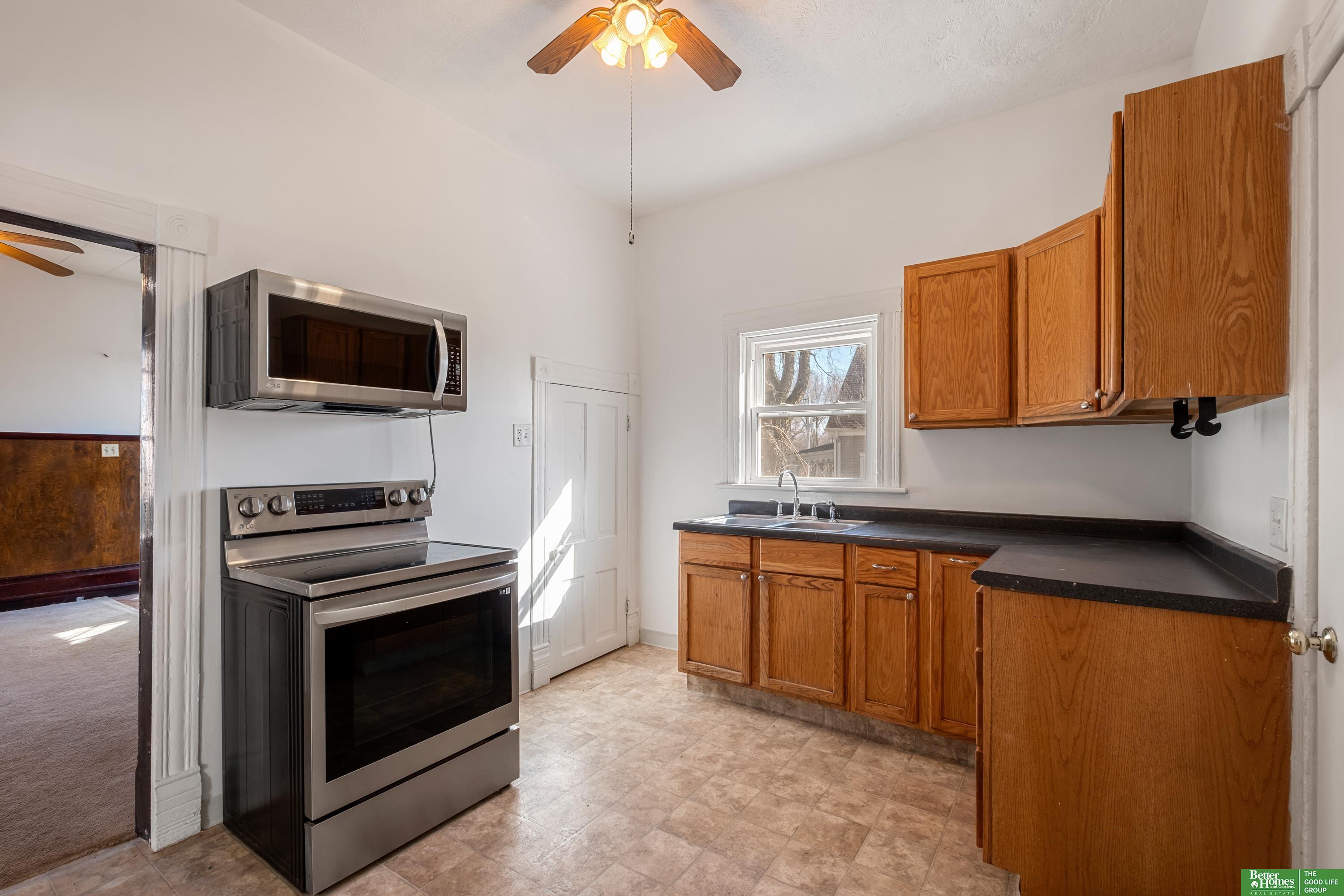 225 N 4th Street