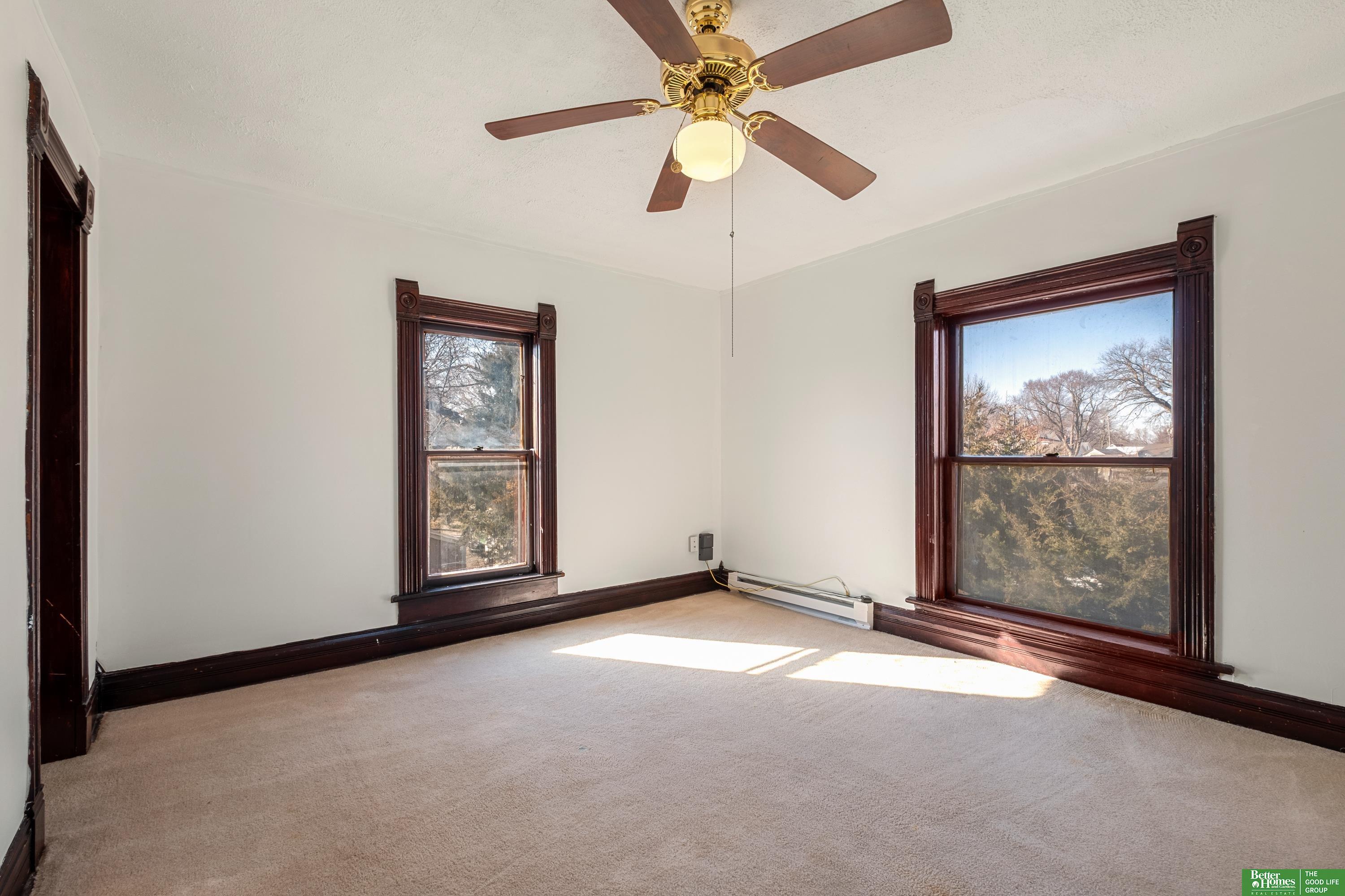 225 N 4th Street