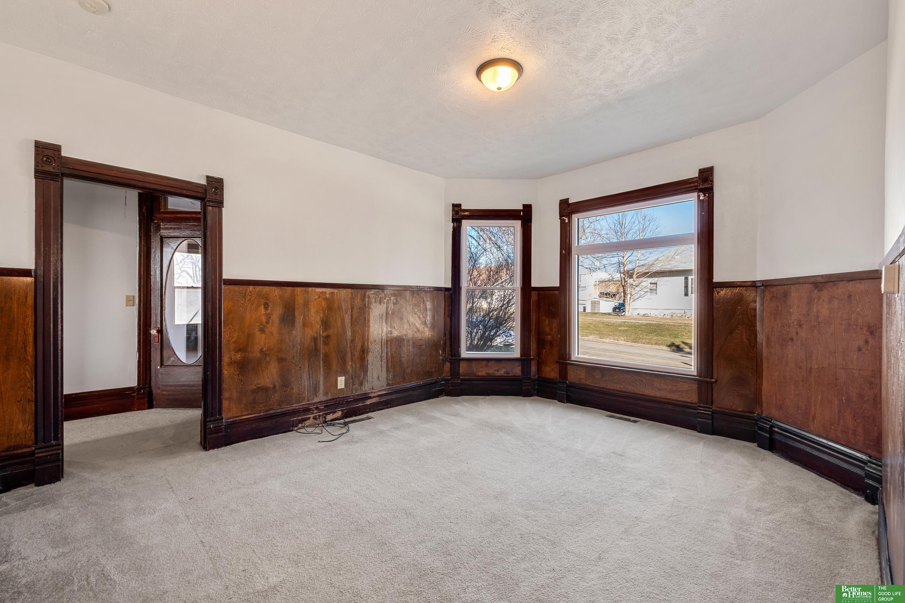 225 N 4th Street