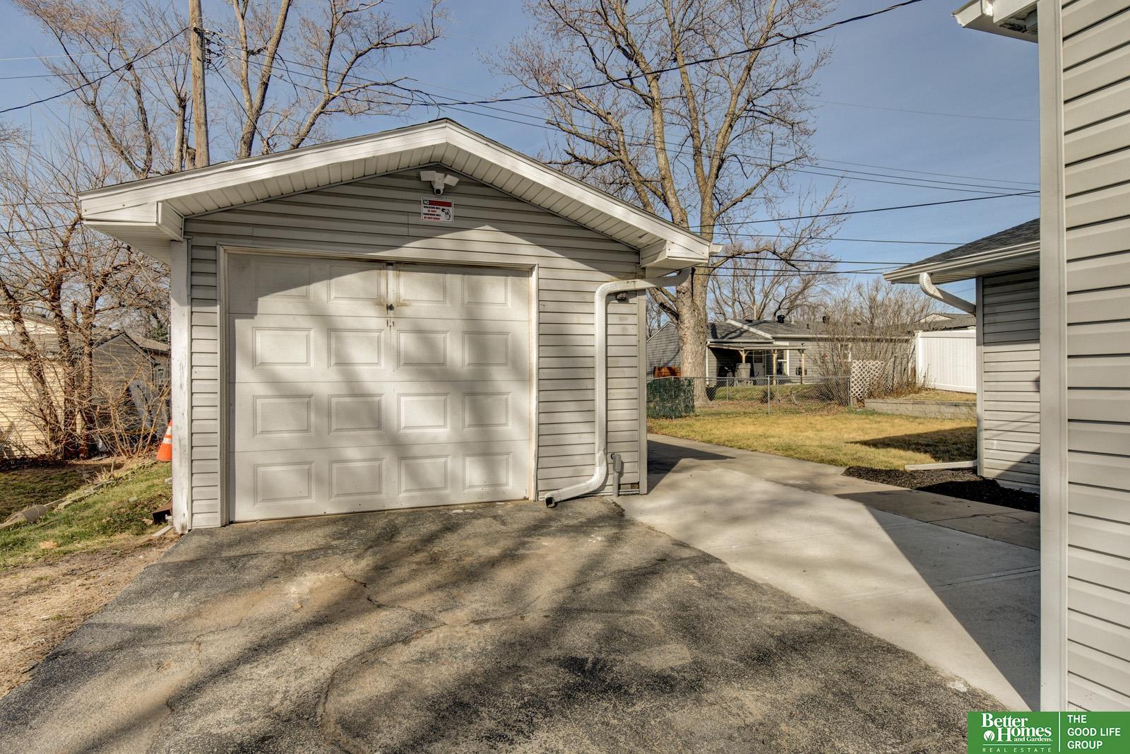 7352 La Vista Drive