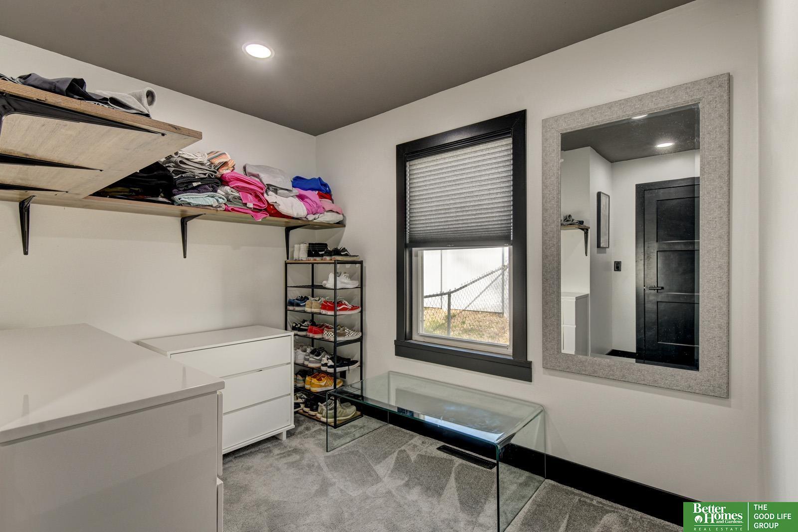 7352 La Vista Drive