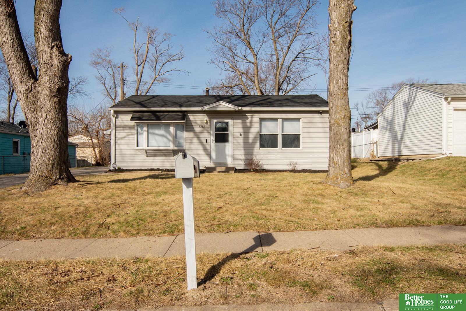 7352 La Vista Drive