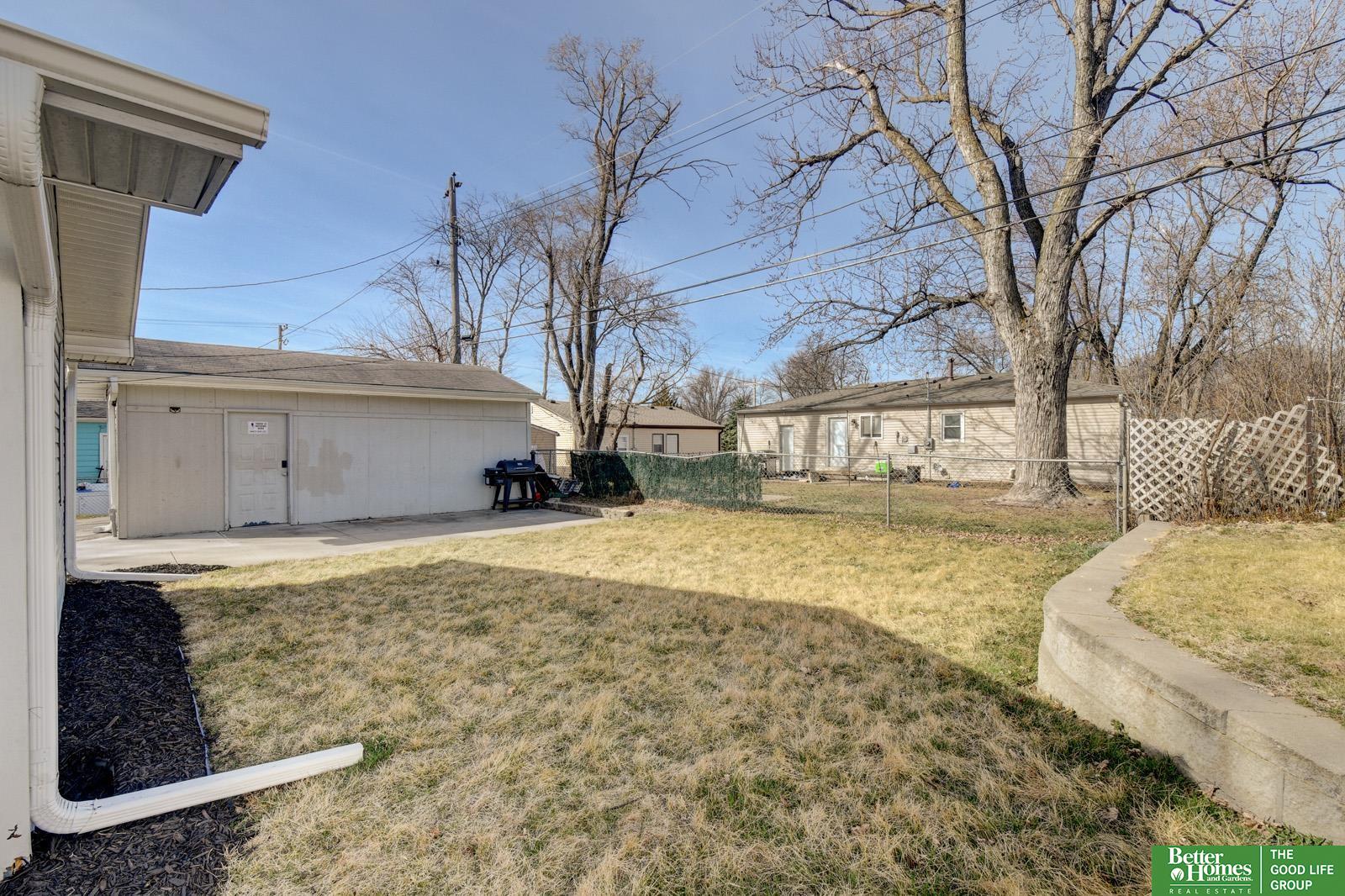 7352 La Vista Drive