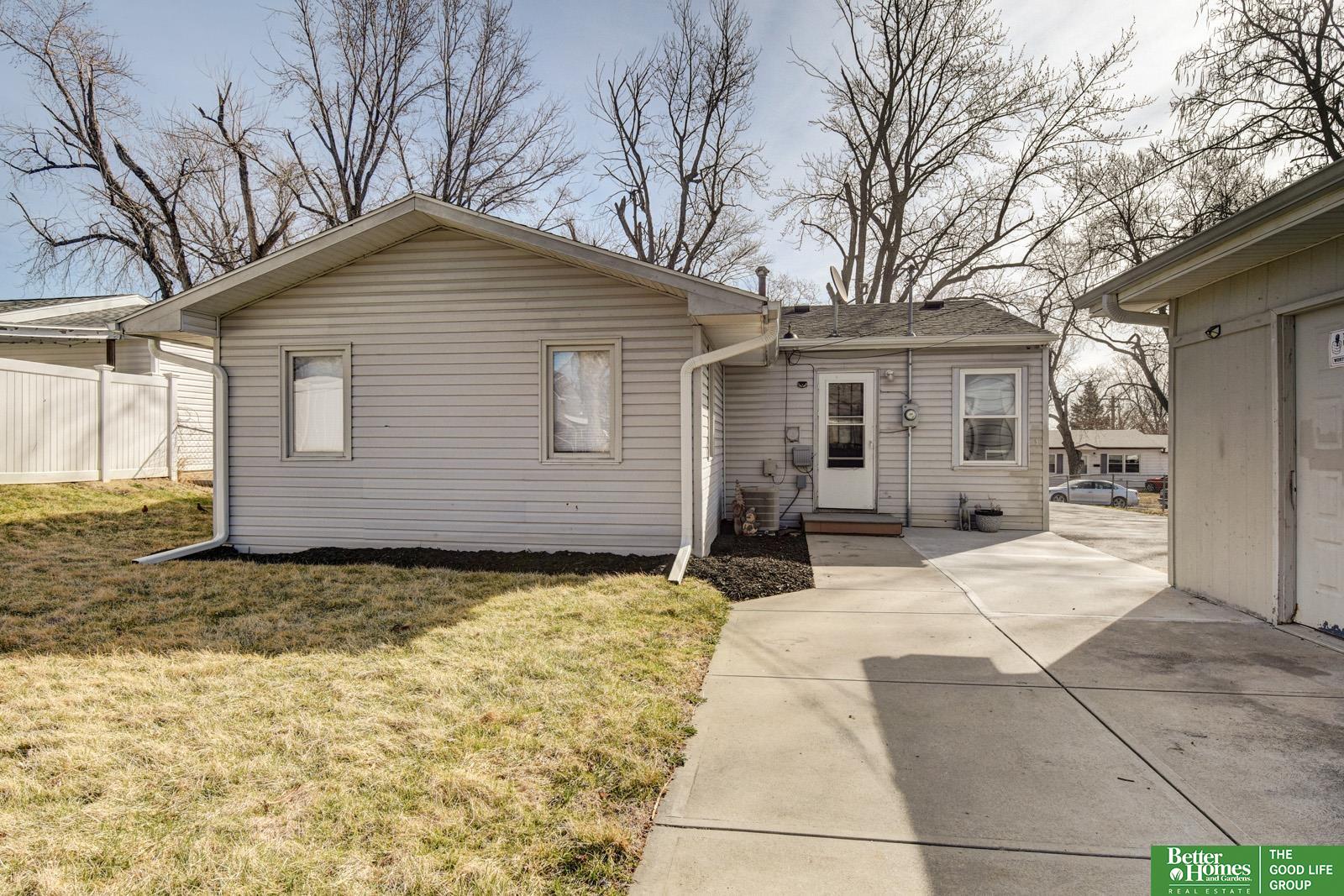 7352 La Vista Drive