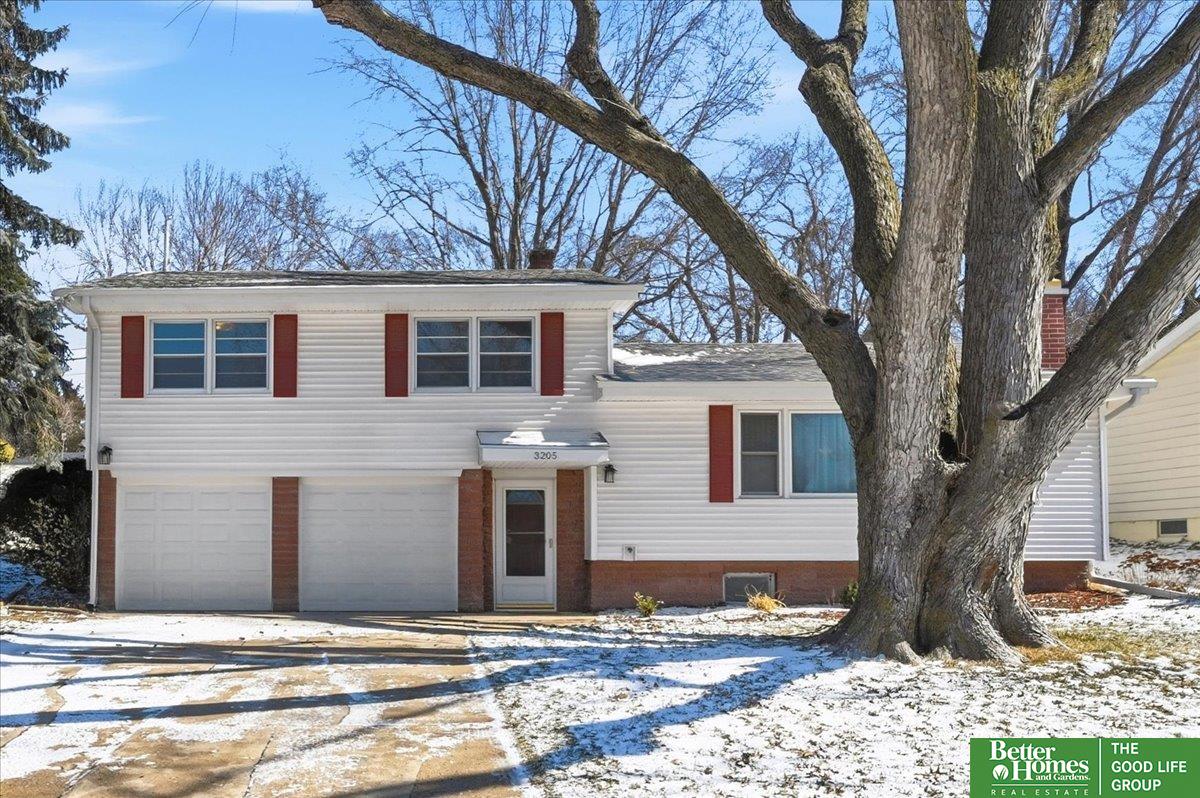 3205 S 109th Street