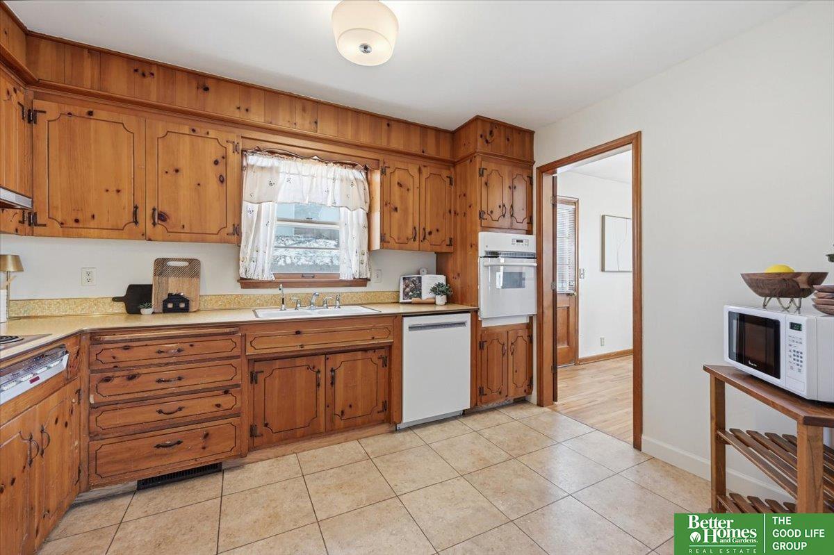 3205 S 109th Street