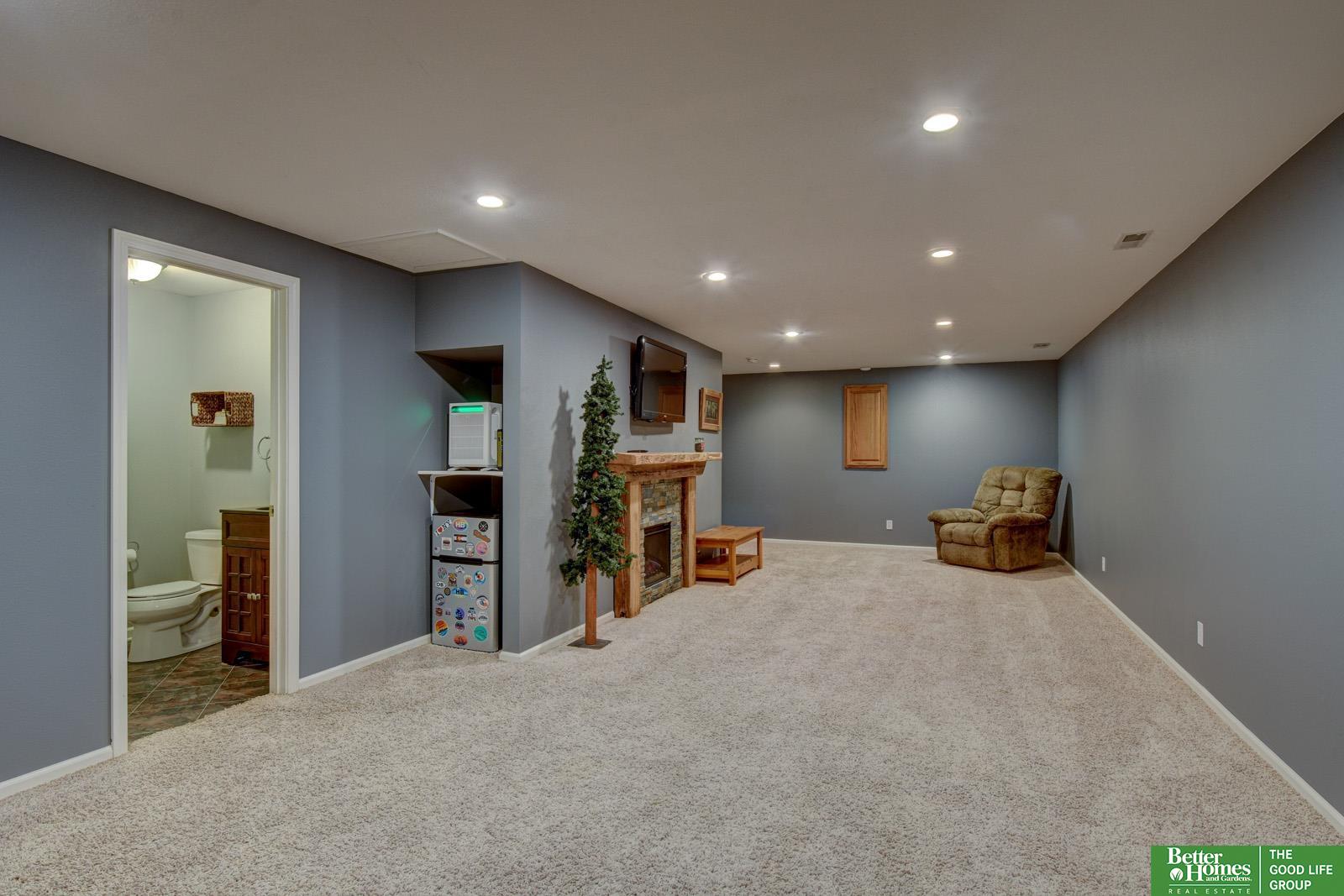 2408 S Mineral Drive