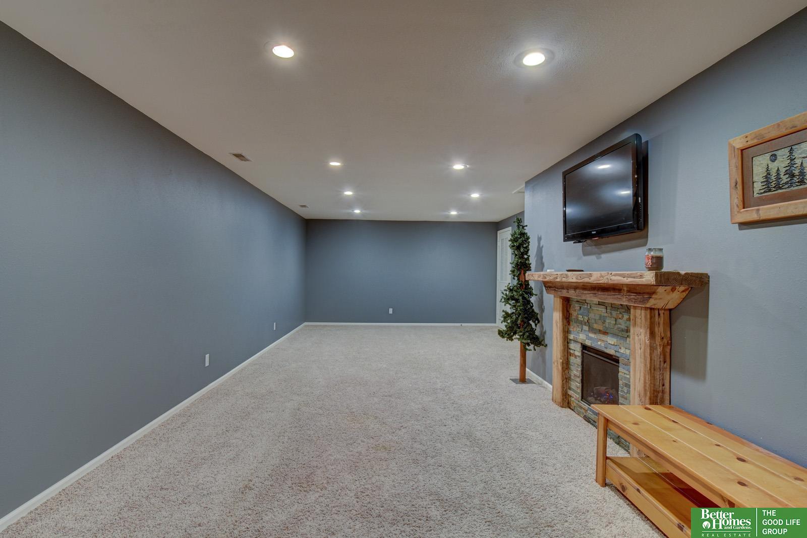 2408 S Mineral Drive