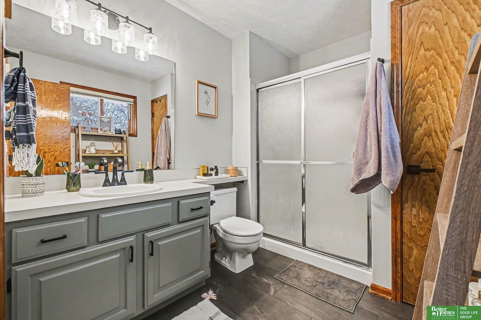 1724 N 146th Street