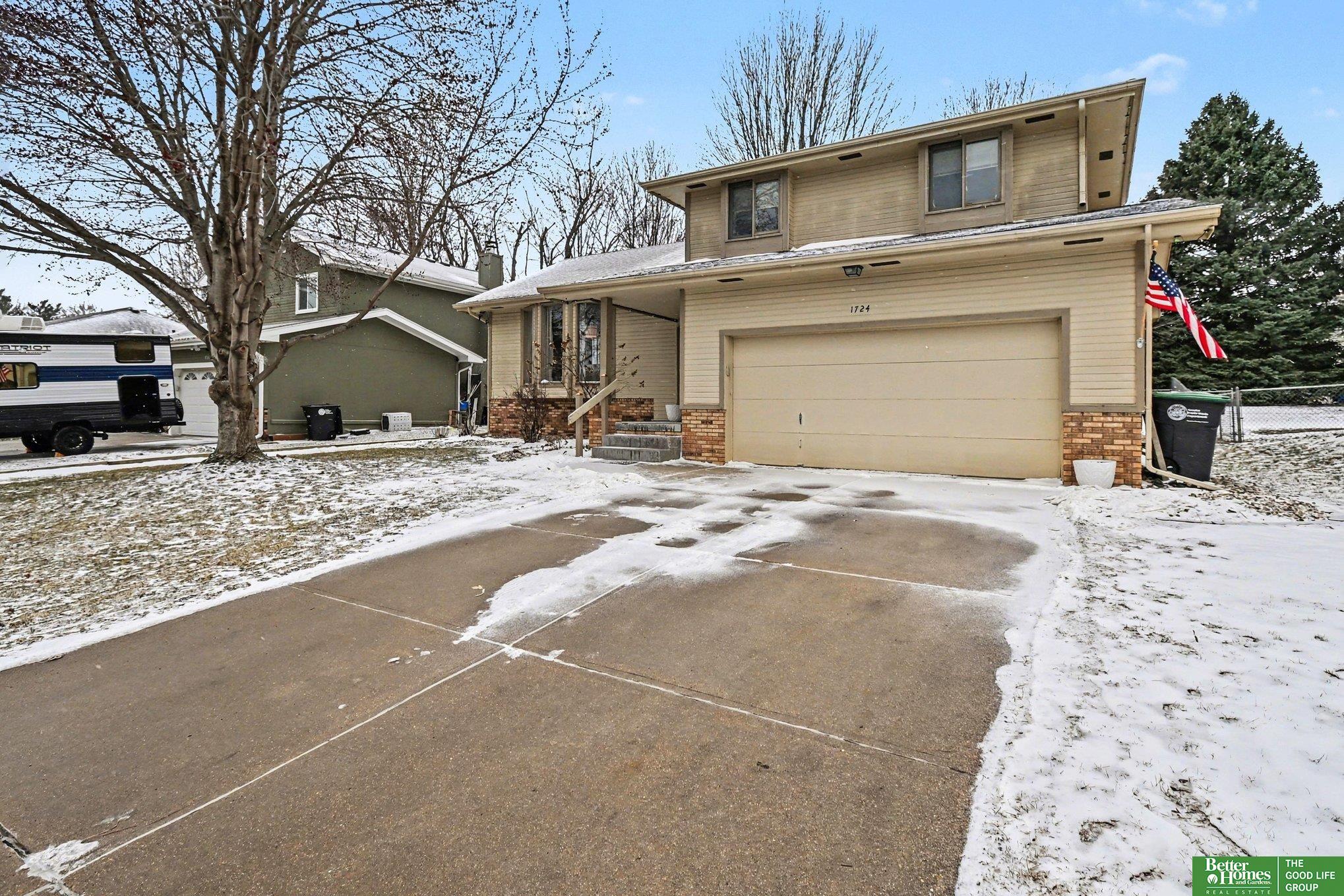 1724 N 146th Street