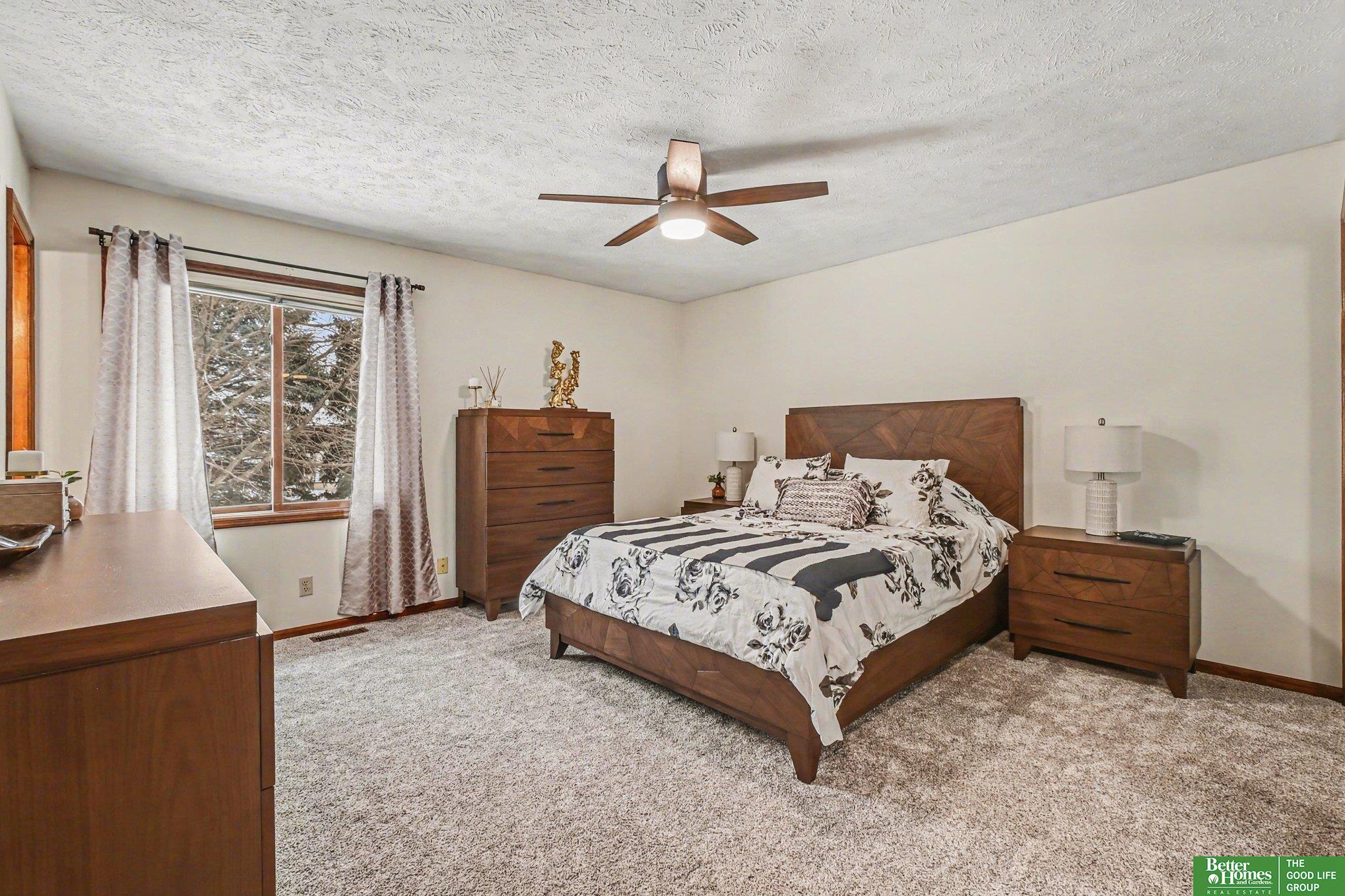 1724 N 146th Street