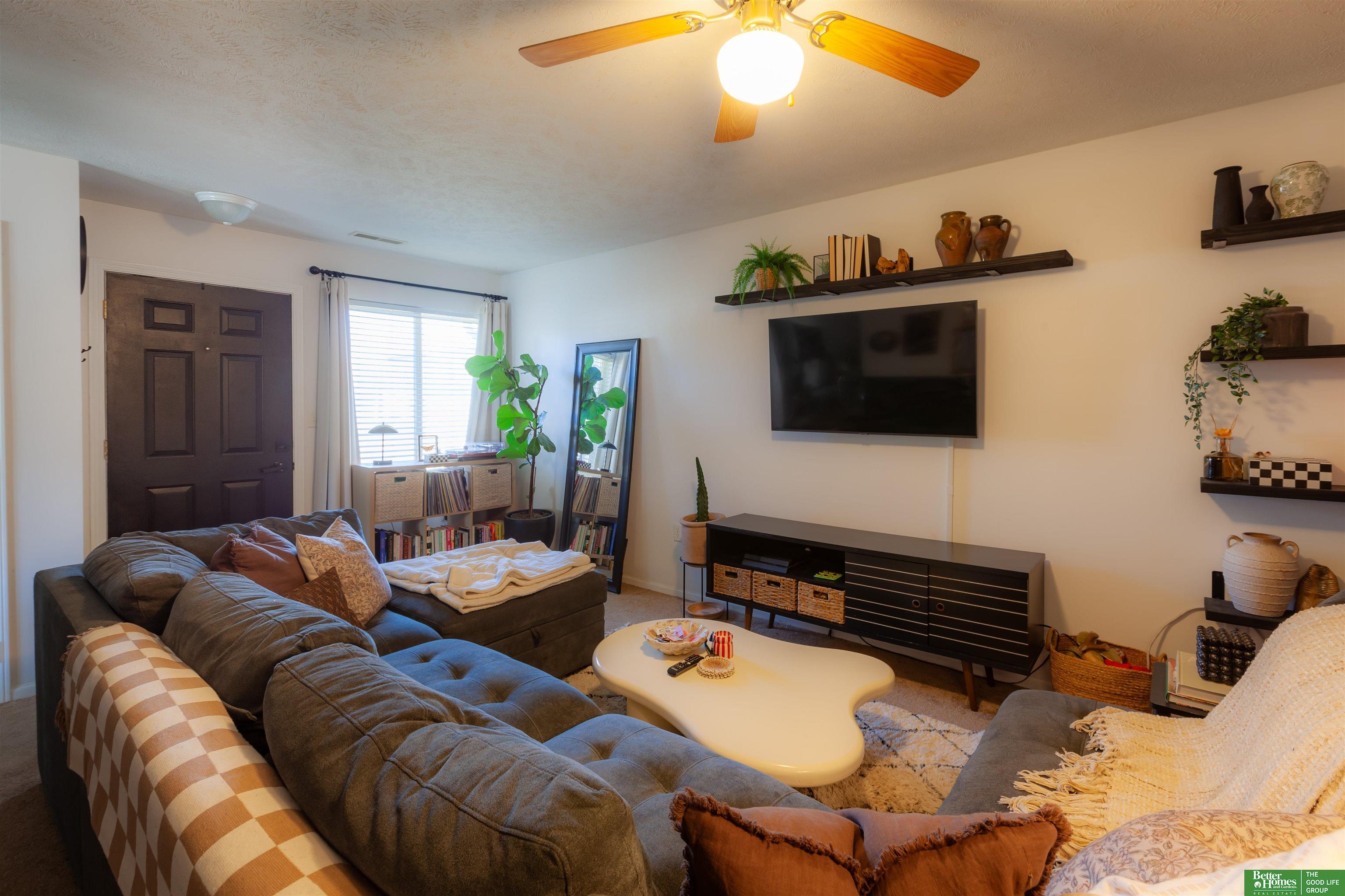 2111 Kingswood Circle