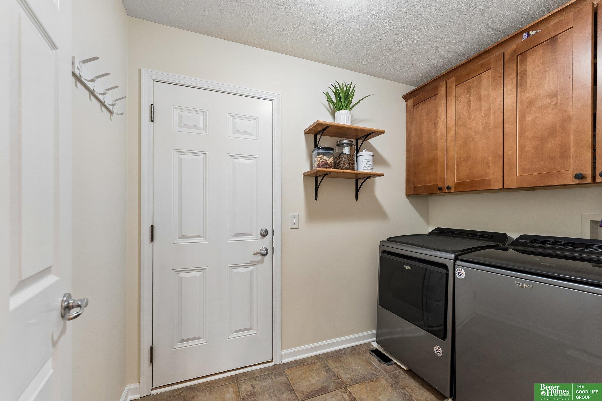 5045 S 175th Street
