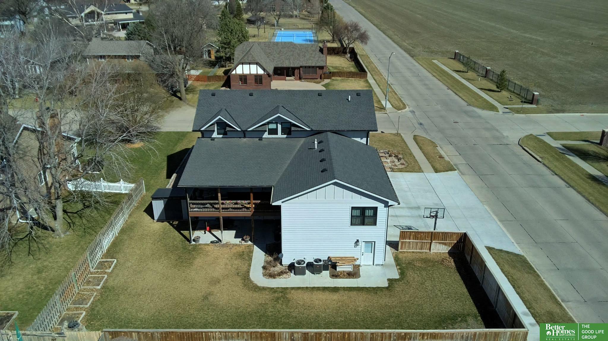 1622 Raell Drive