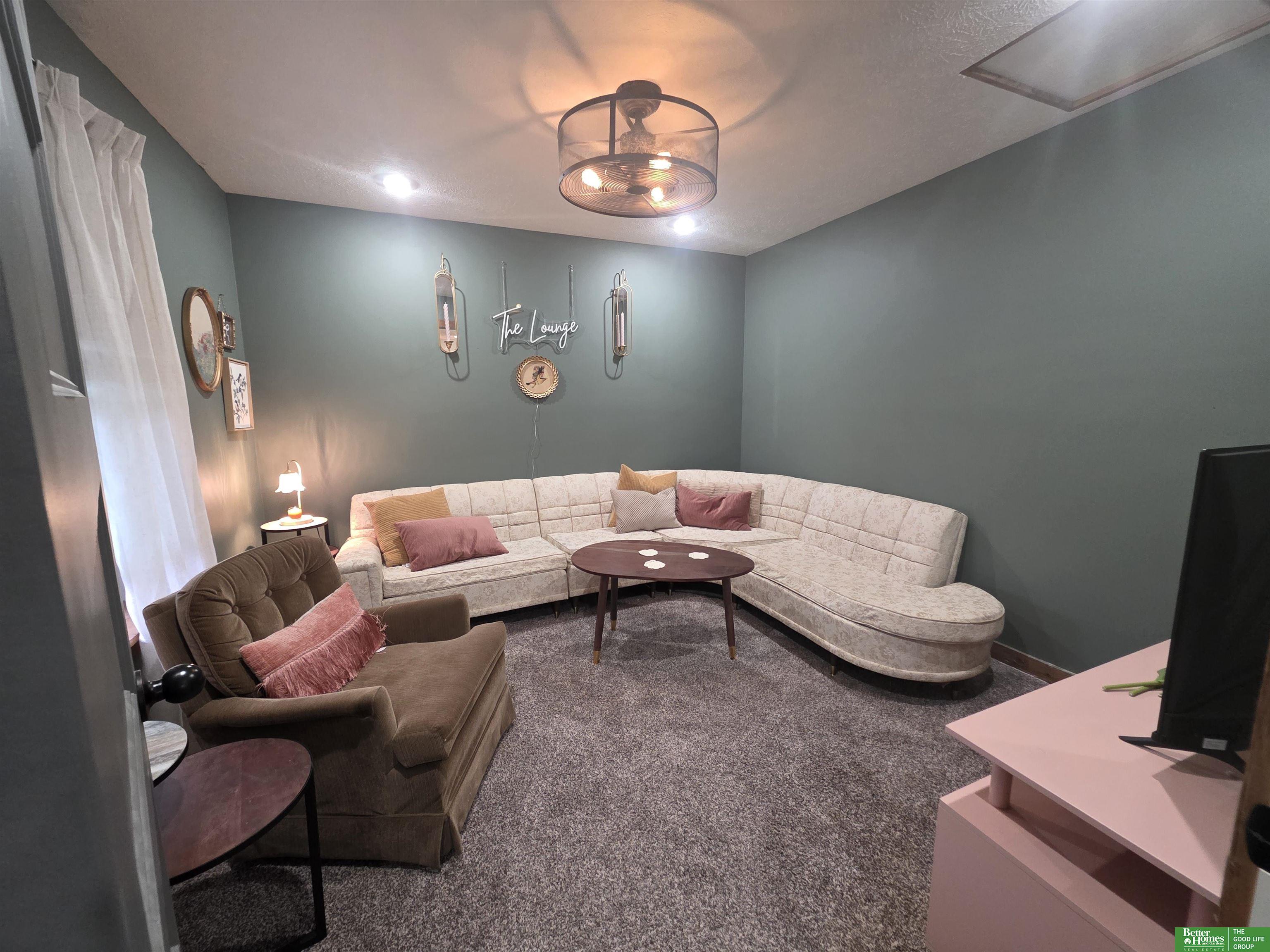 1622 Raell Drive