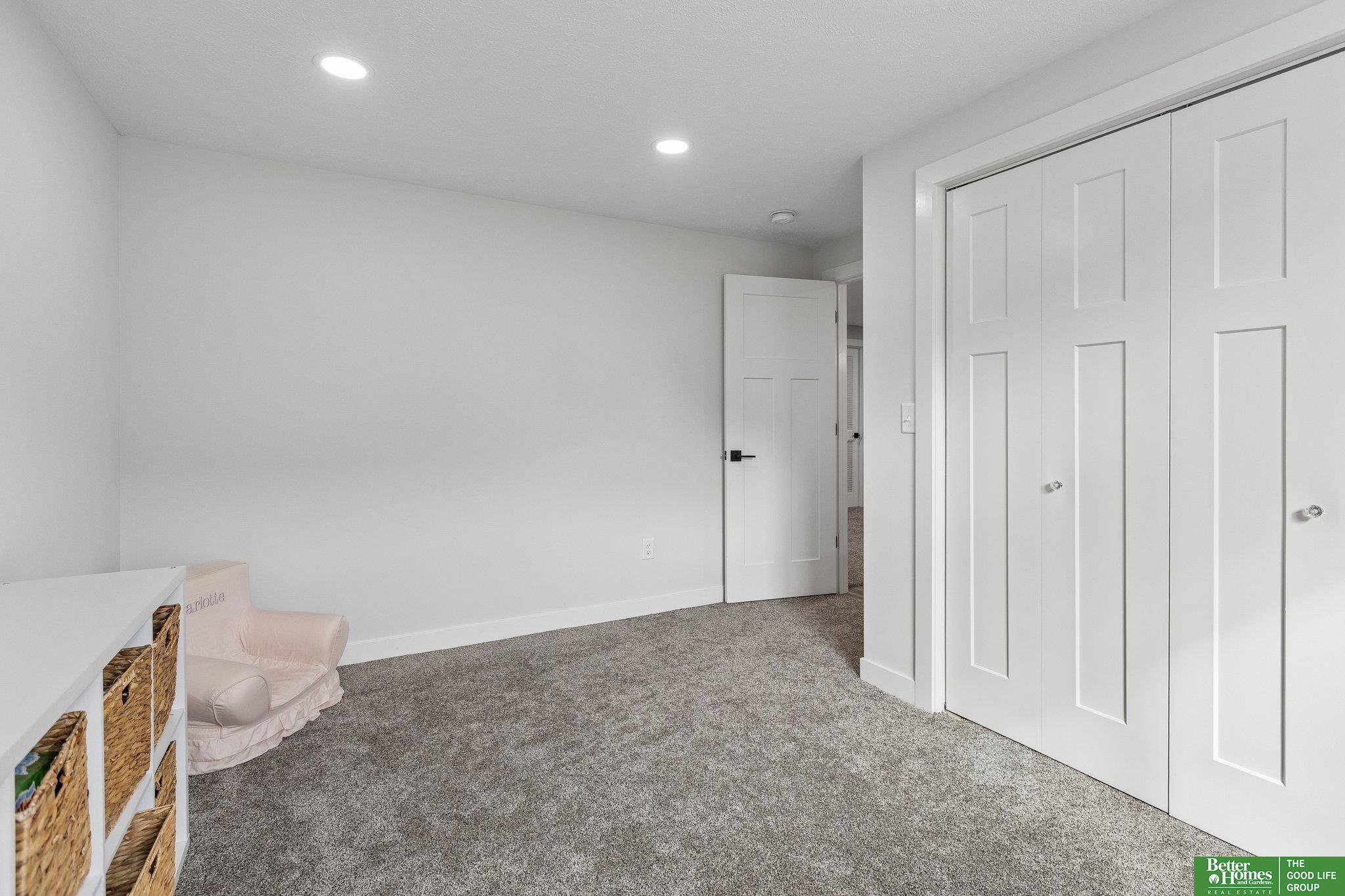 2513 N 186th Street