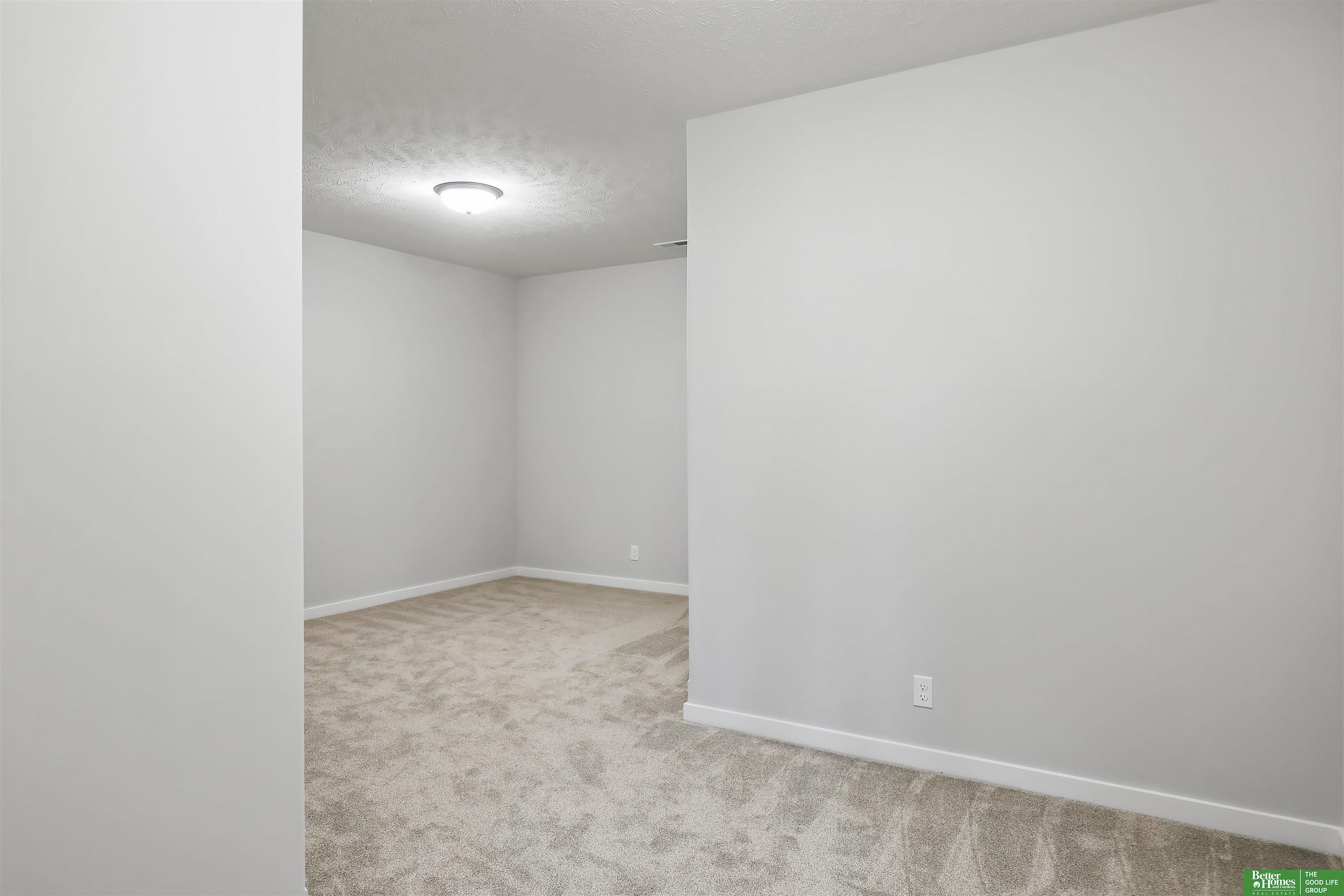 12387 Lake Vista Drive