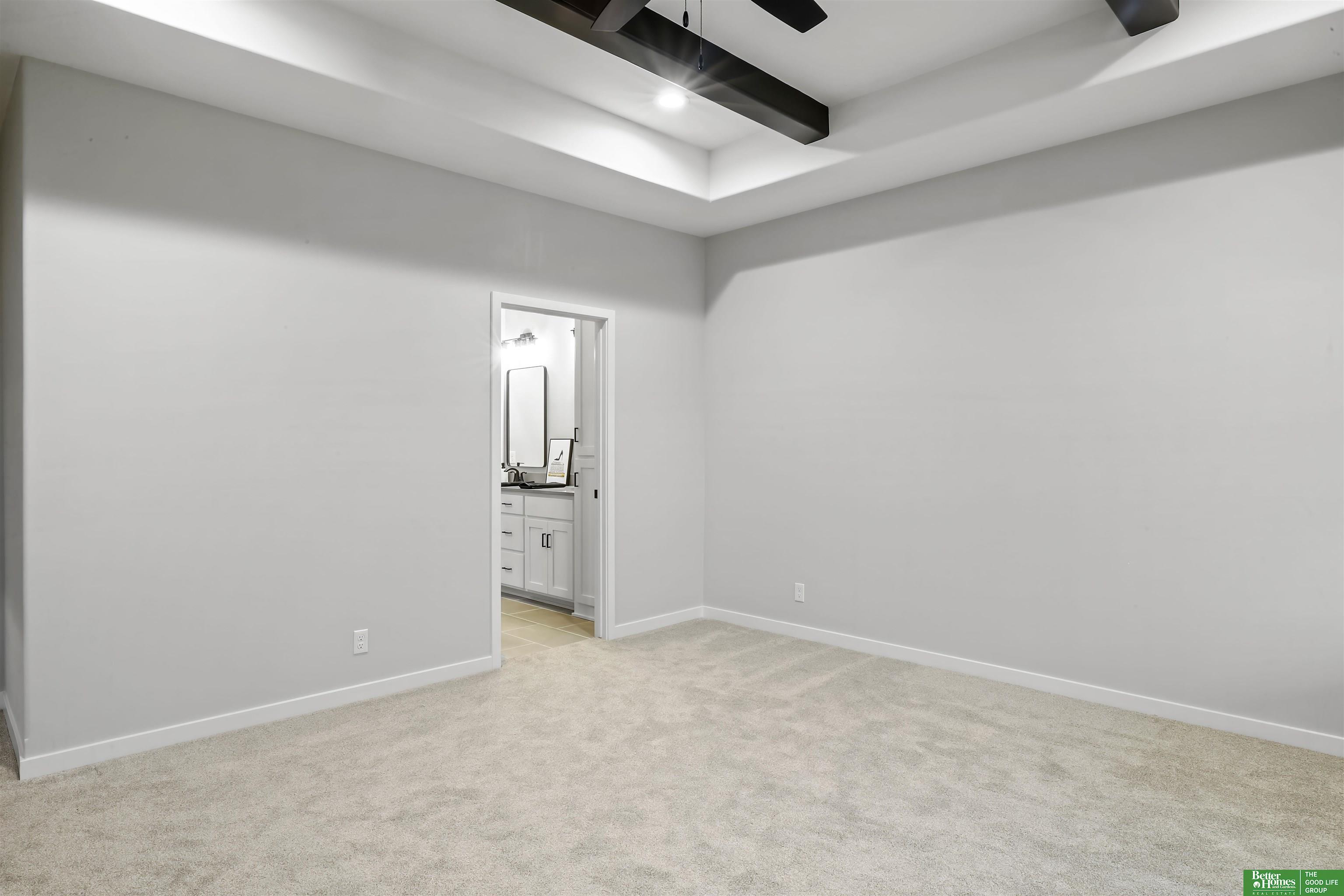 12387 Lake Vista Drive