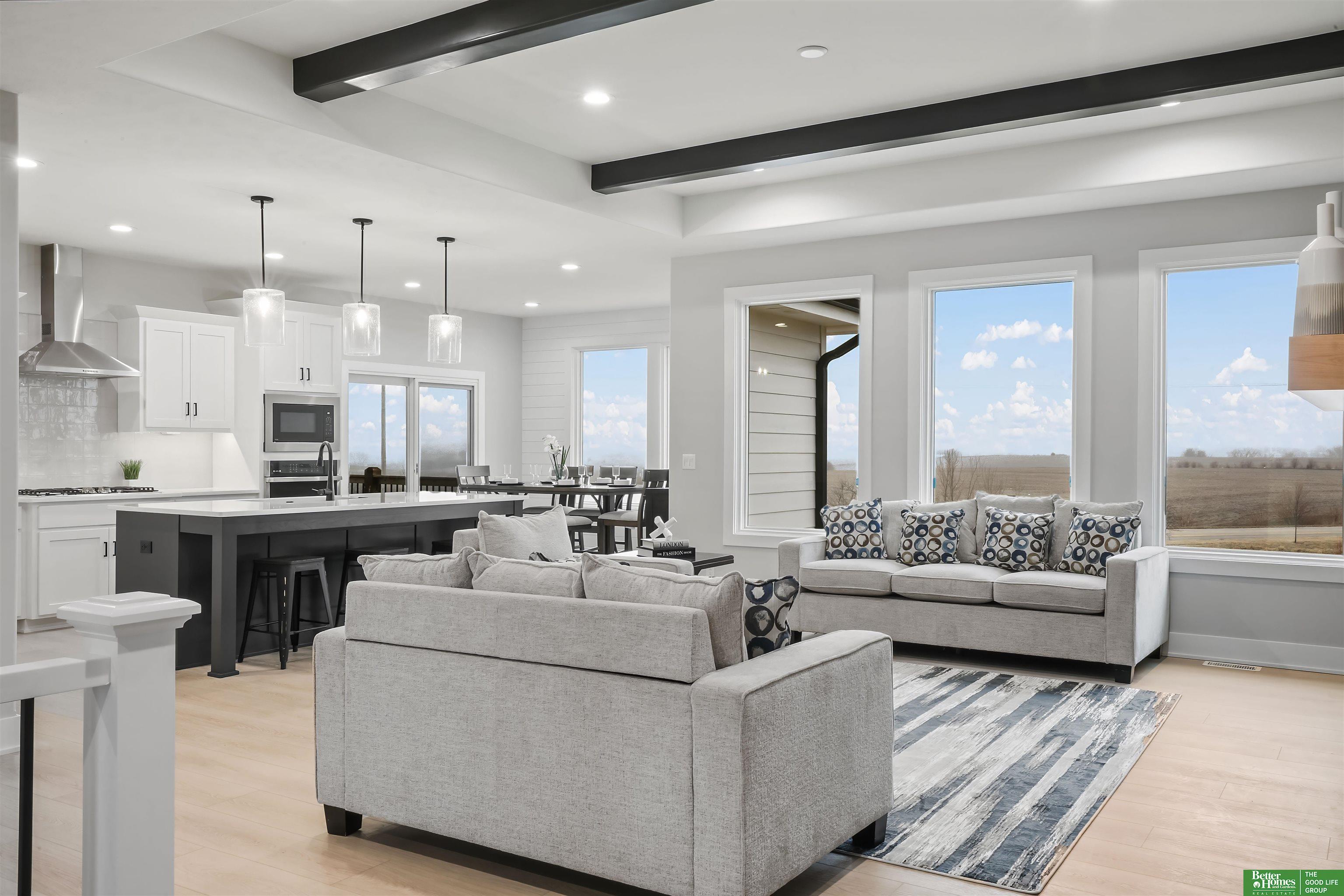 12387 Lake Vista Drive