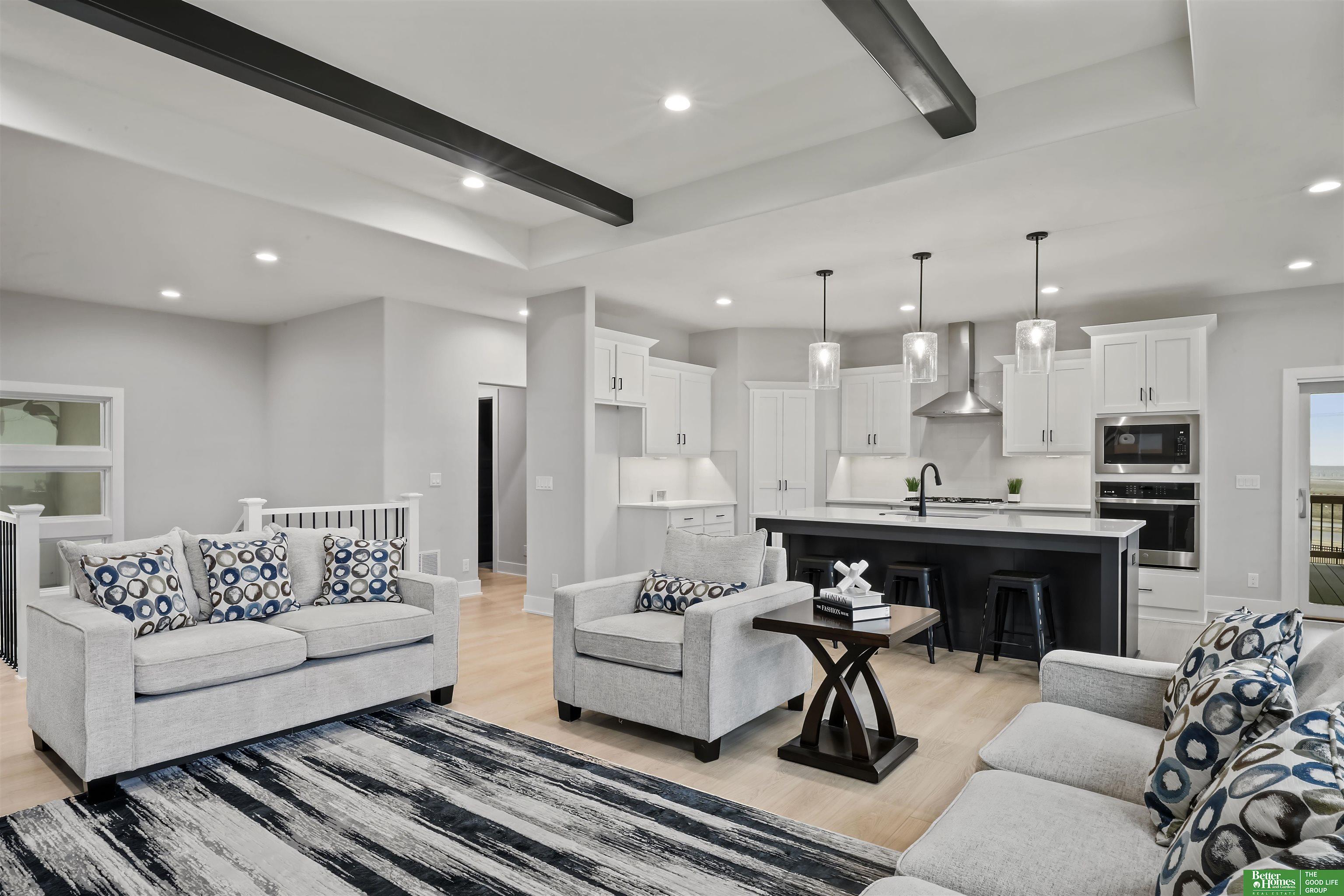 12387 Lake Vista Drive