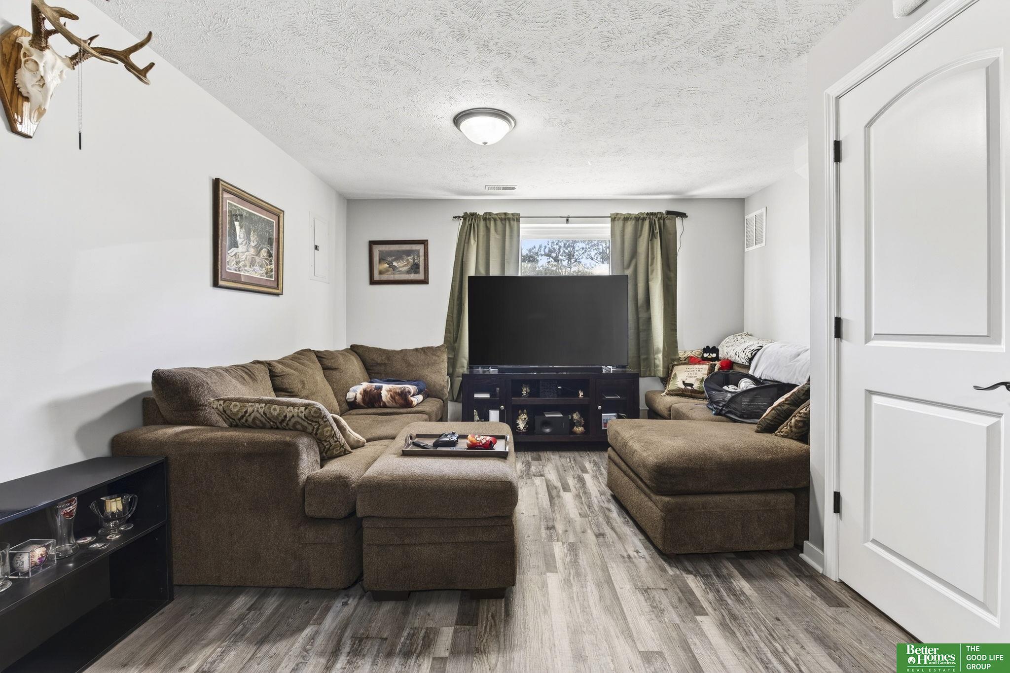 826 Lincoln Avenue