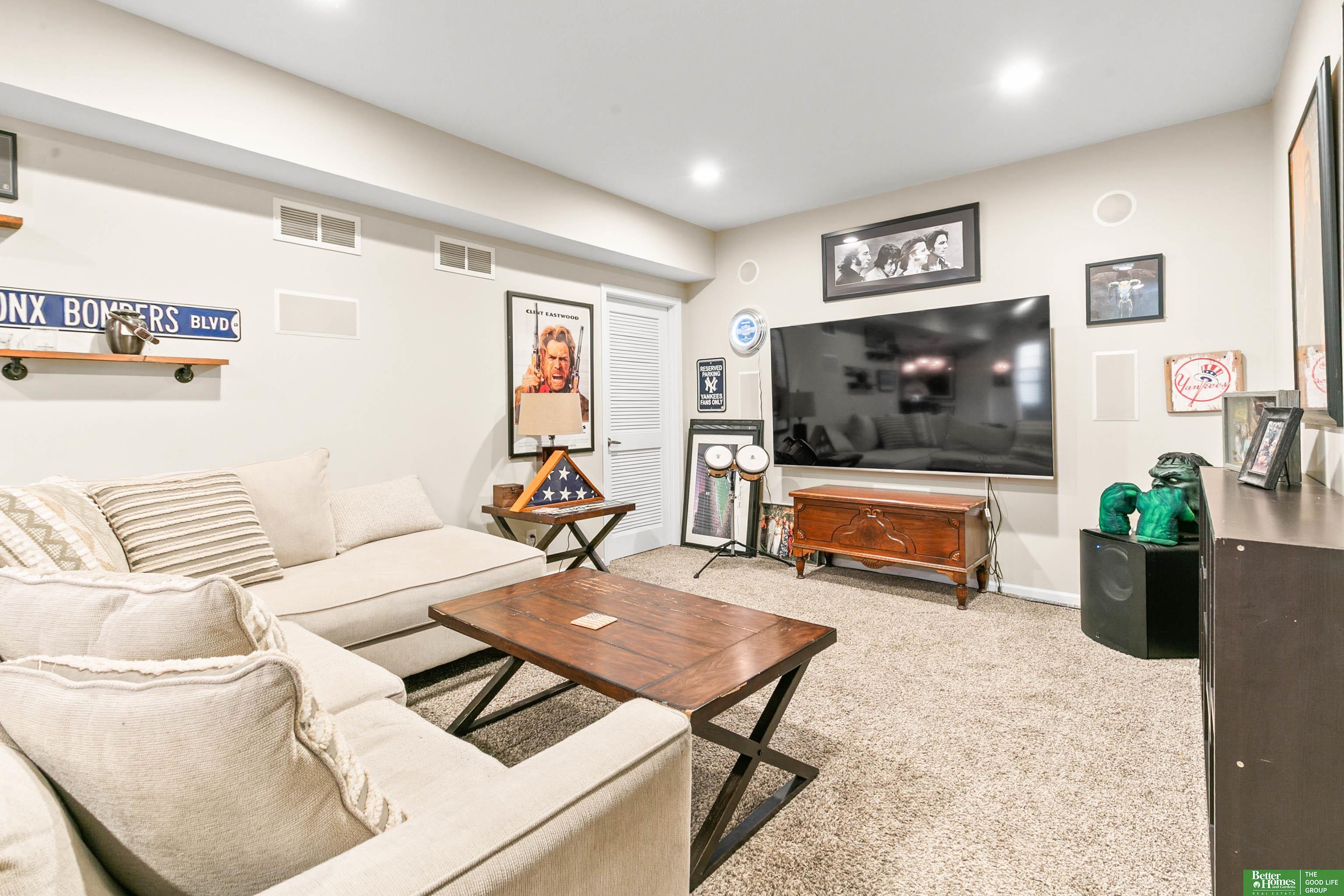 16043 Spaulding Circle