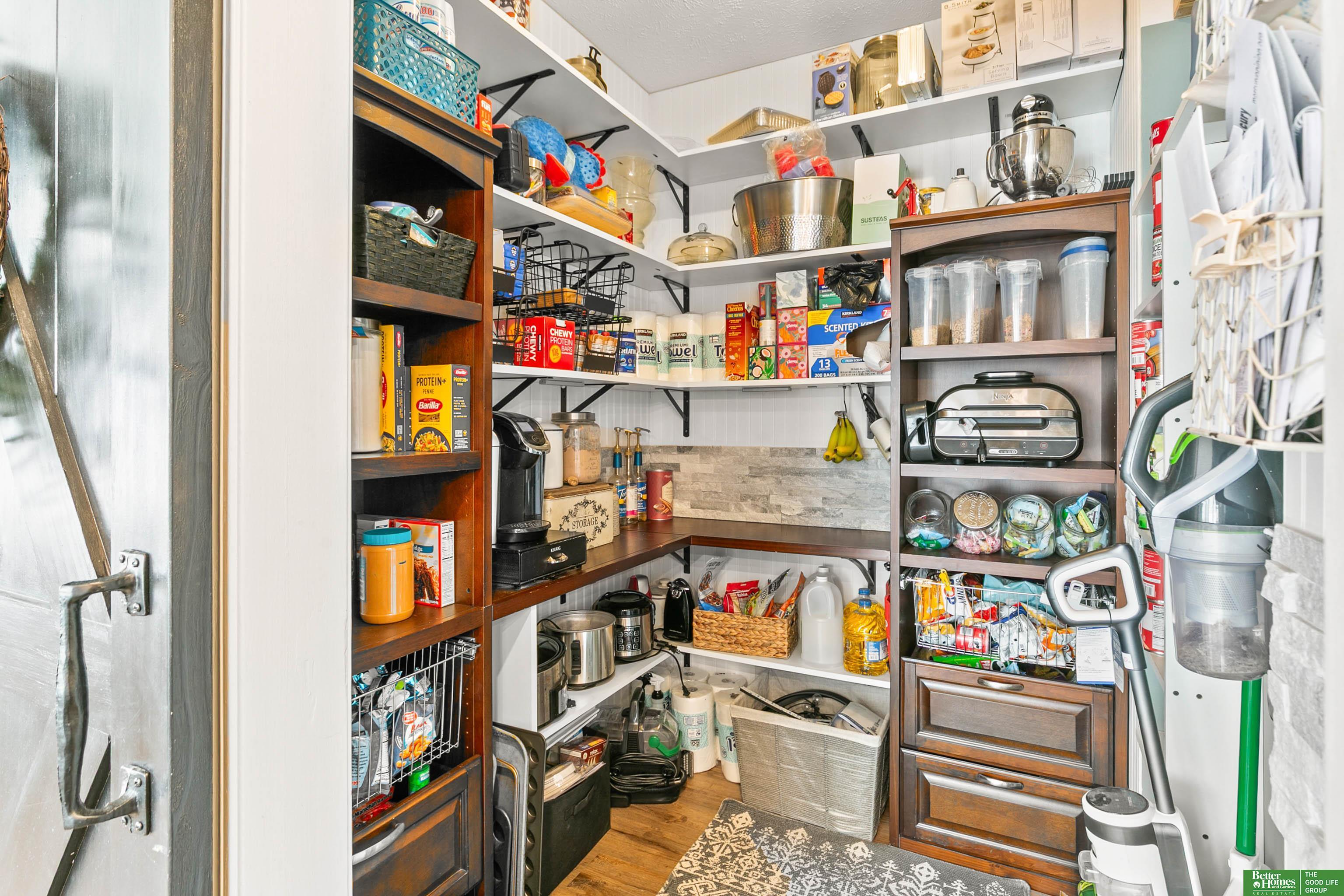 16043 Spaulding Circle