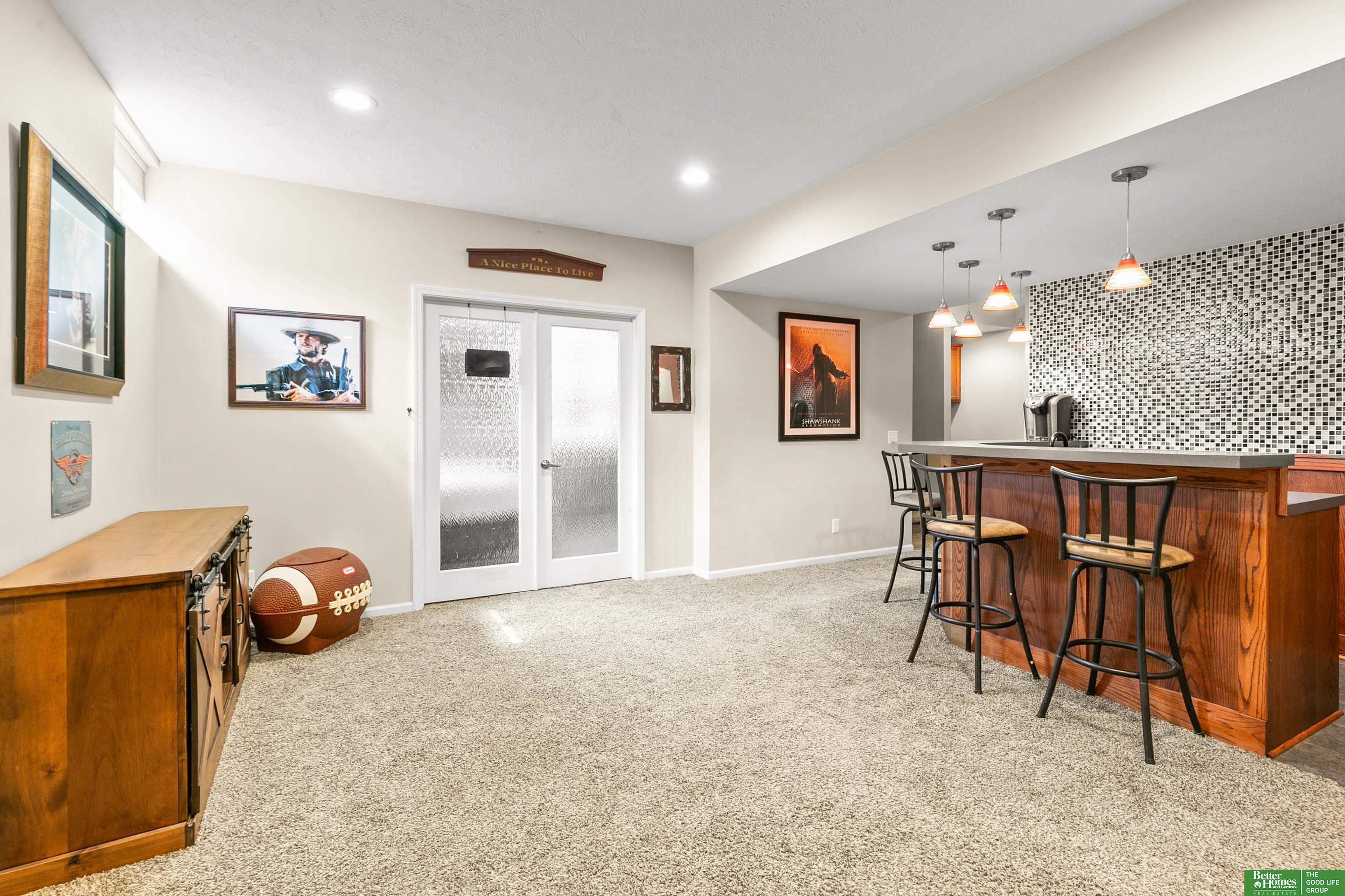 16043 Spaulding Circle