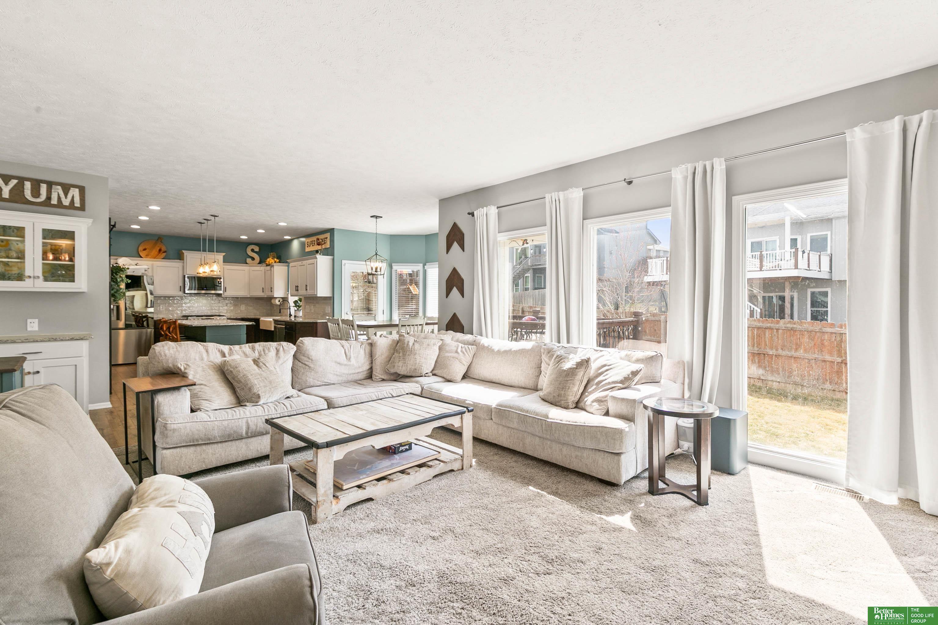 16043 Spaulding Circle