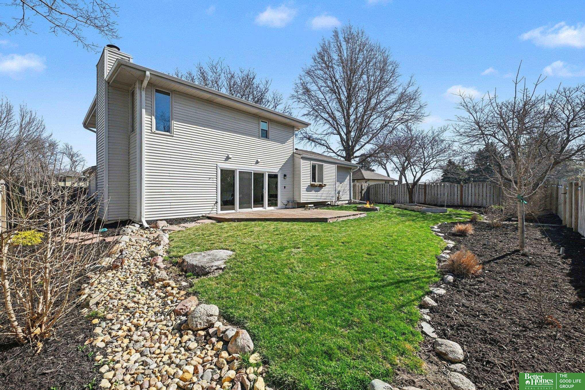 14815 Seward Plaza