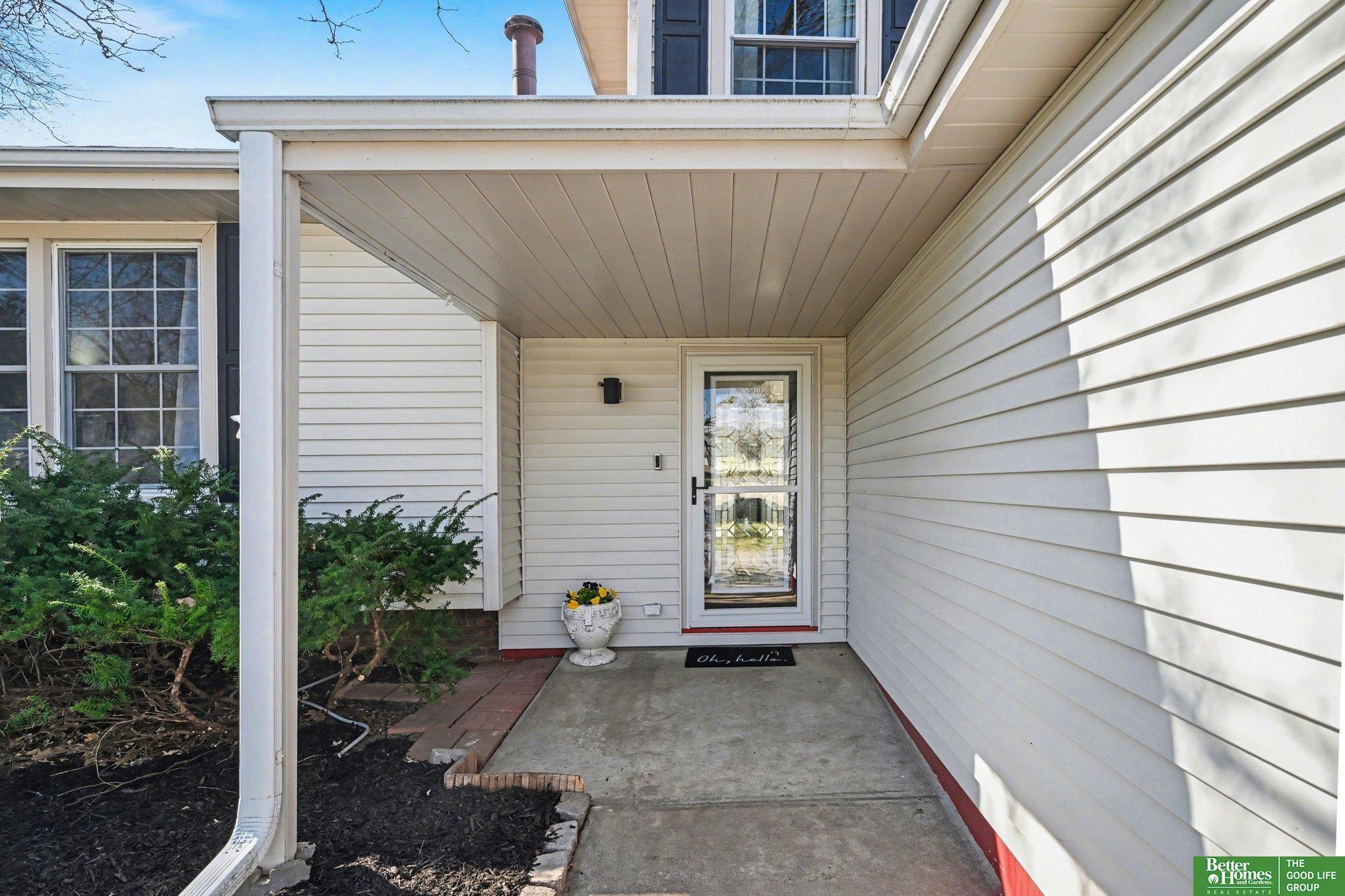 14815 Seward Plaza